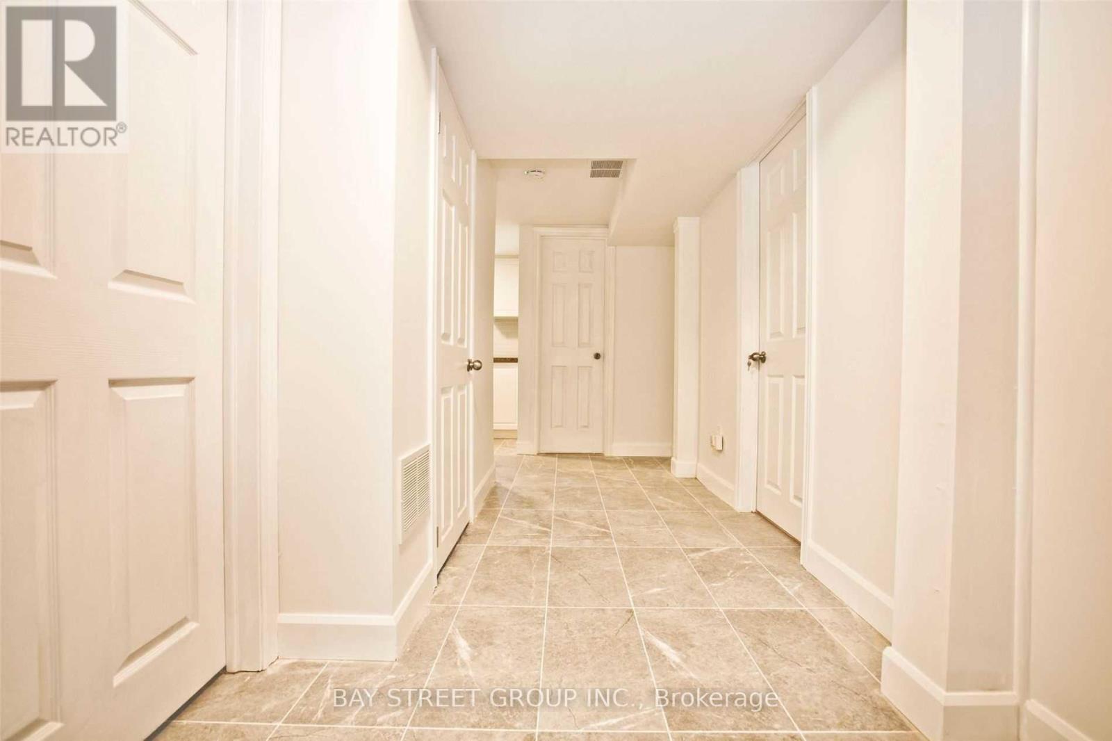 40 Greylawn Crescent, Toronto, Ontario  M1R 2V6 - Photo 6 - E13089998