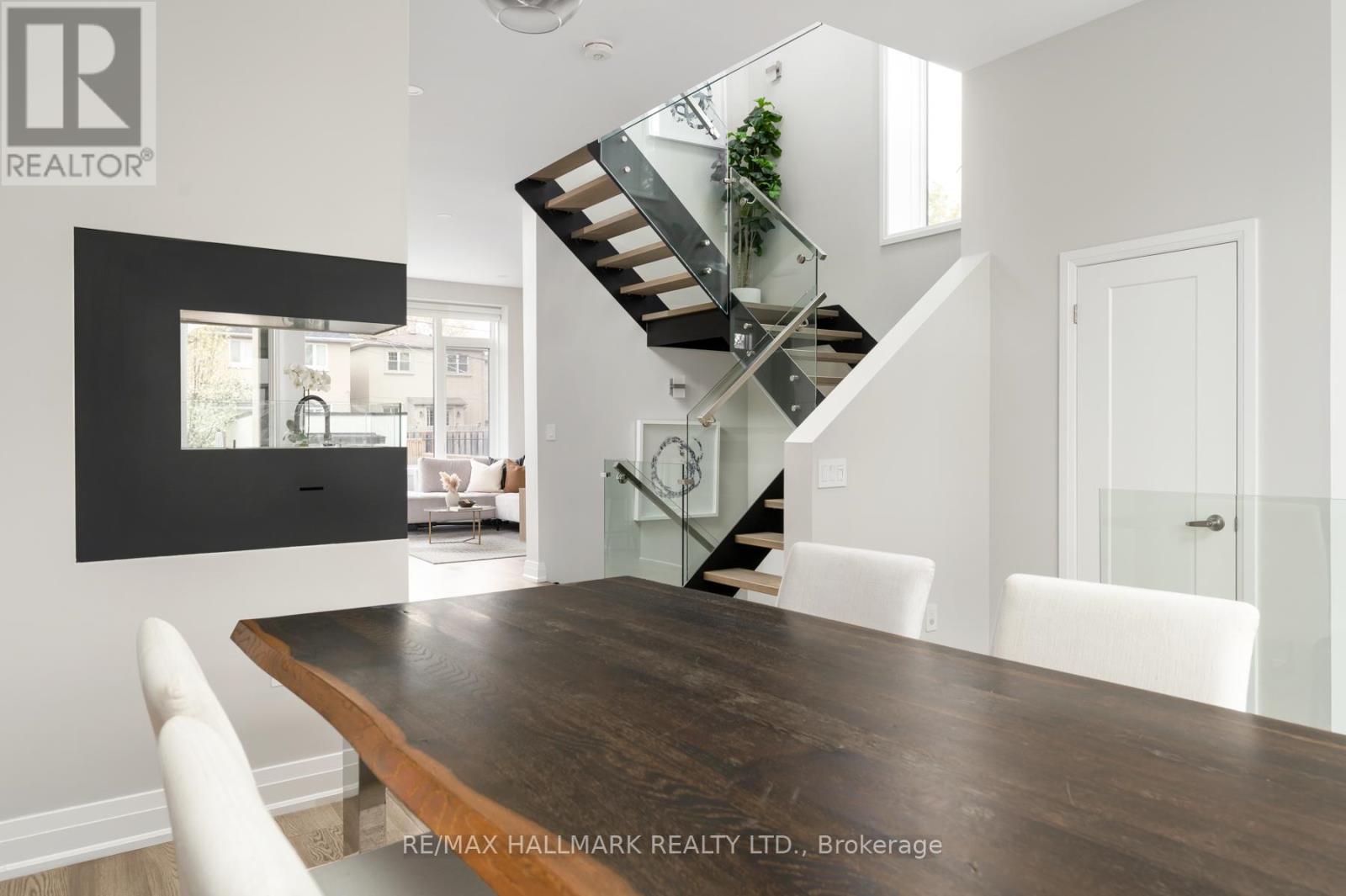 53 Northbrook Road, Toronto, Ontario  M4J 4G2 - Photo 13 - E13090032