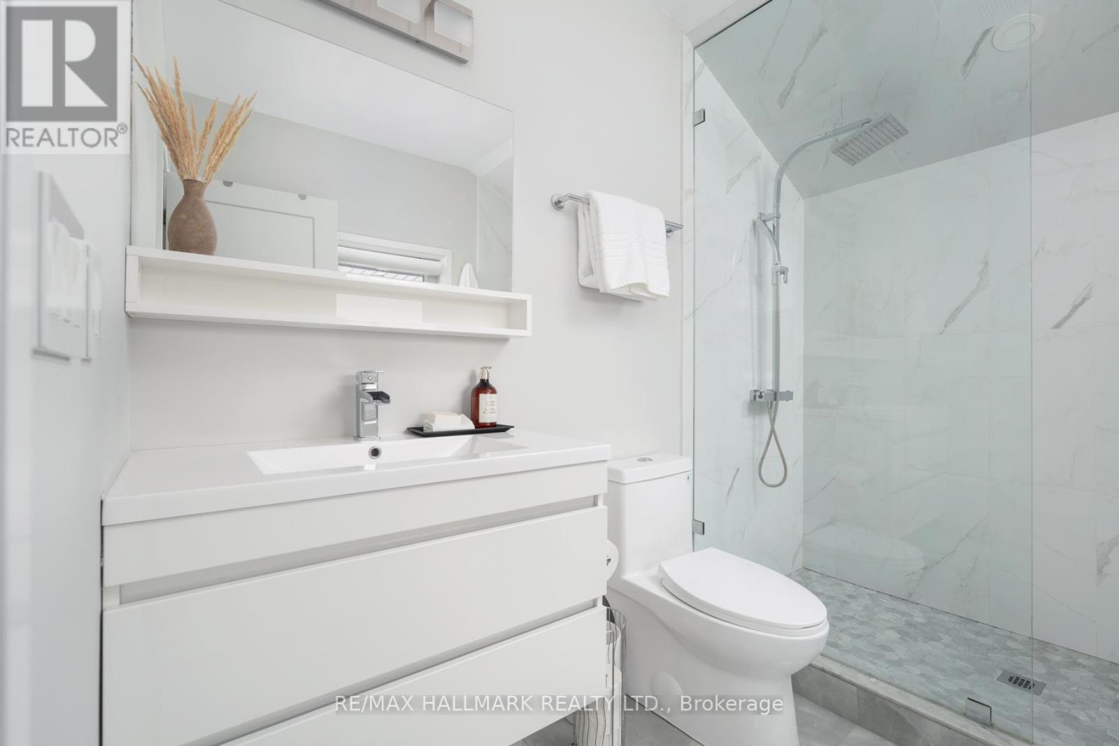 53 Northbrook Road, Toronto, Ontario  M4J 4G2 - Photo 20 - E13090032