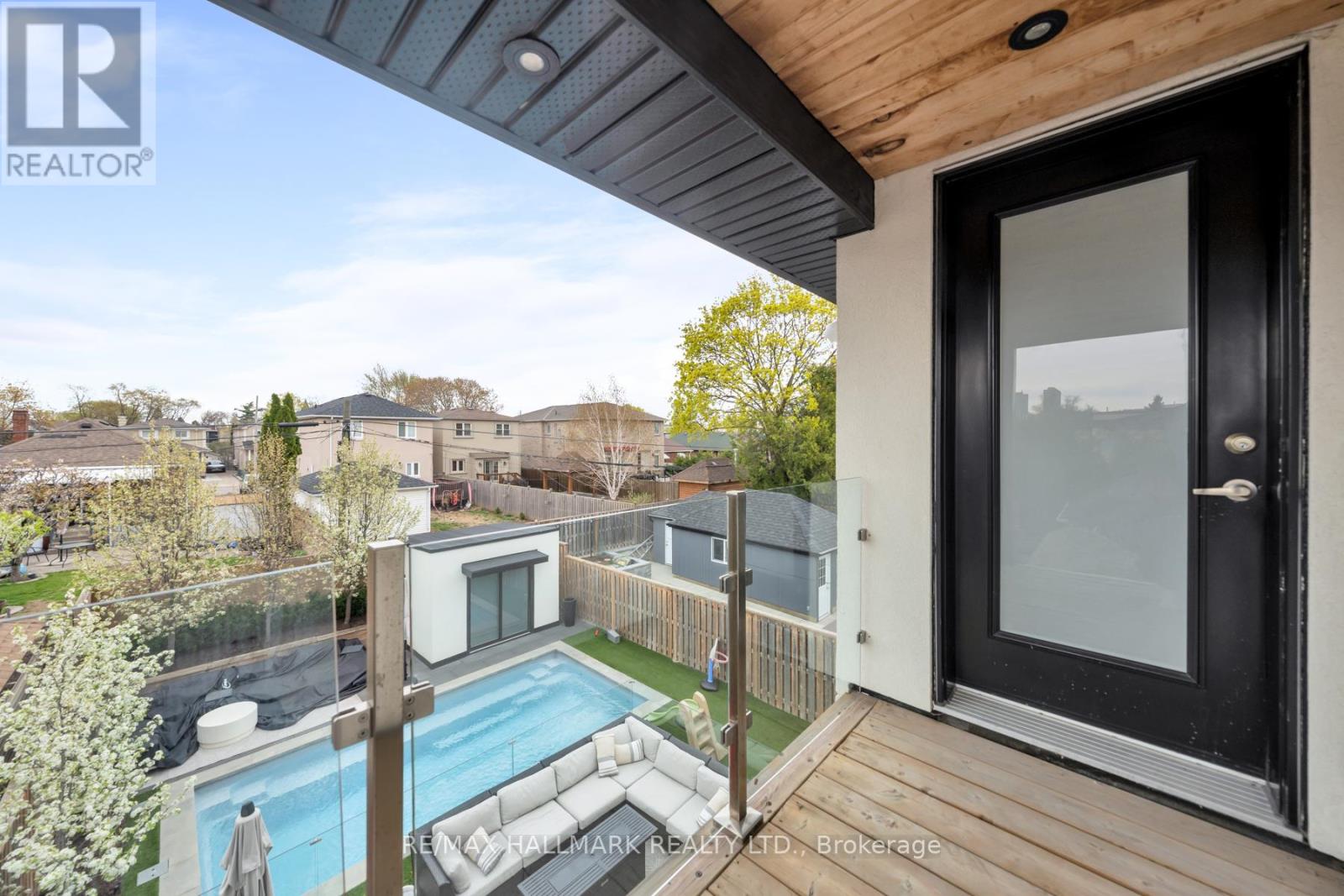 53 Northbrook Road, Toronto, Ontario  M4J 4G2 - Photo 21 - E13090032
