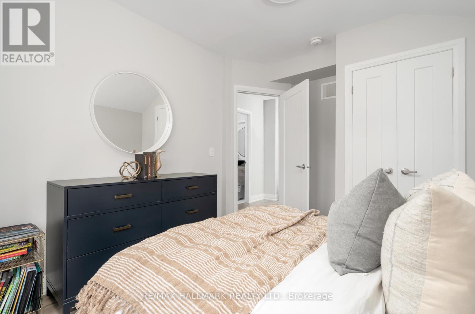 53 Northbrook Road, Toronto, Ontario  M4J 4G2 - Photo 24 - E13090032