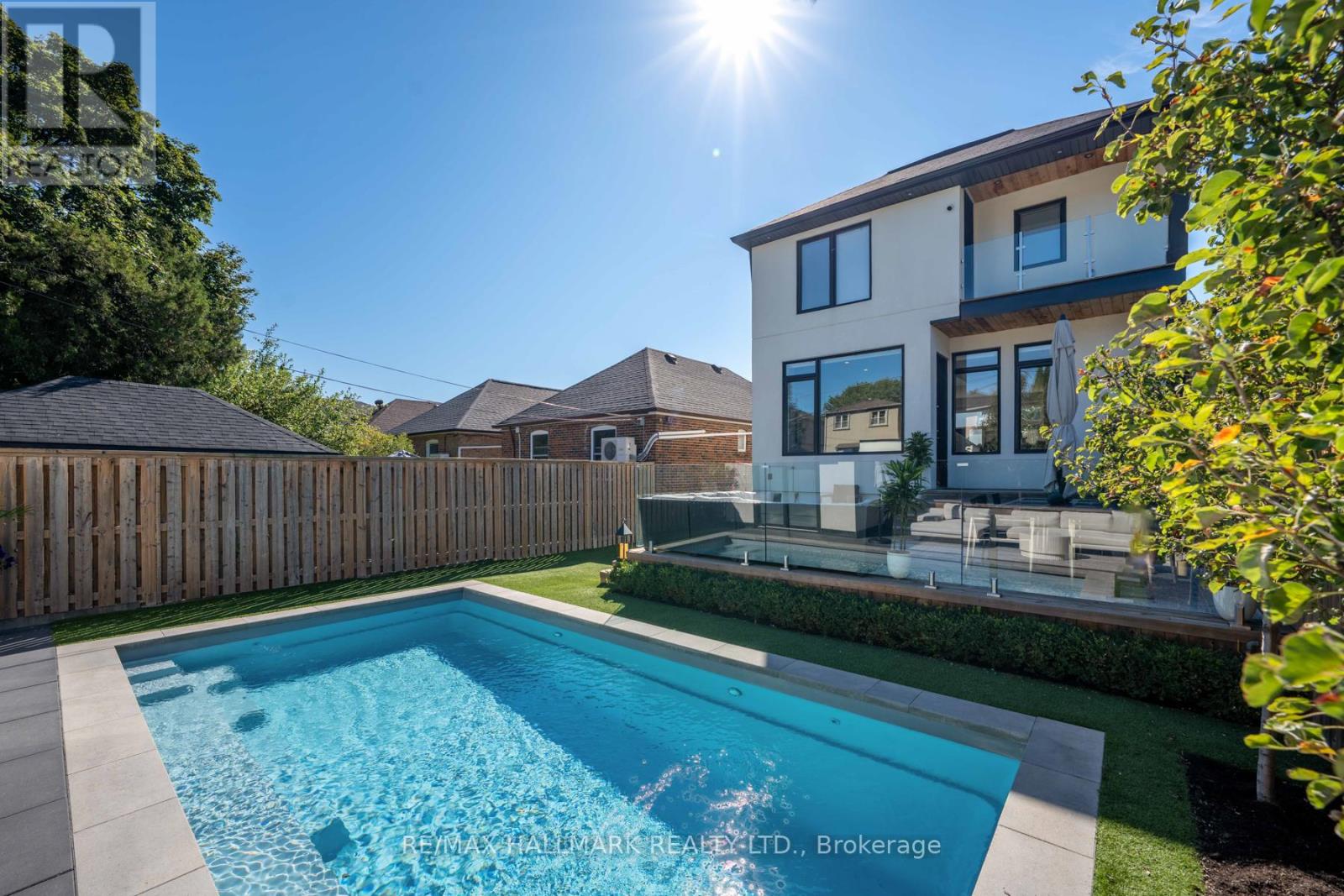 53 Northbrook Road, Toronto, Ontario  M4J 4G2 - Photo 40 - E13090032