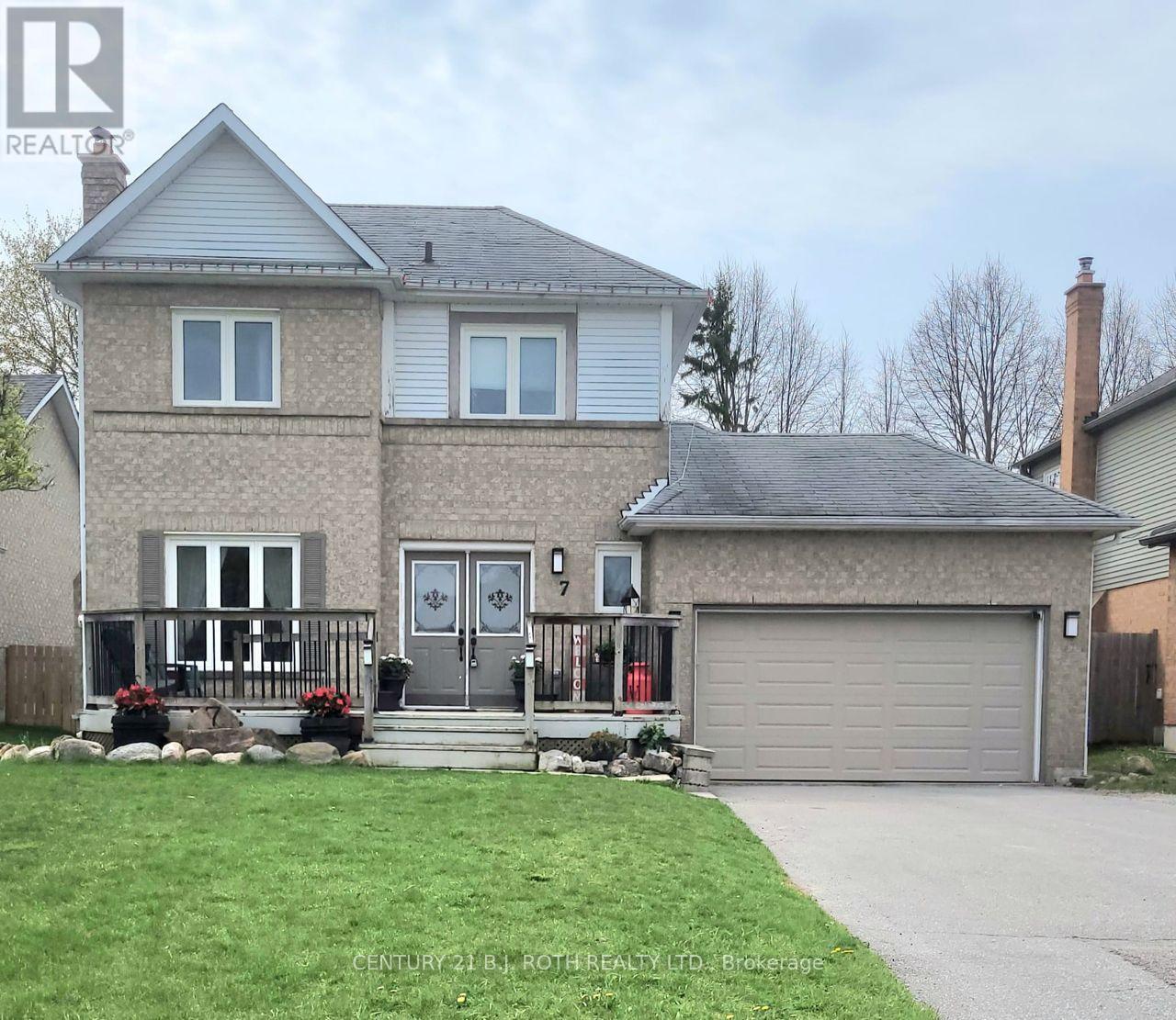 7 FONTAINE DRIVE, Georgina, Ontario