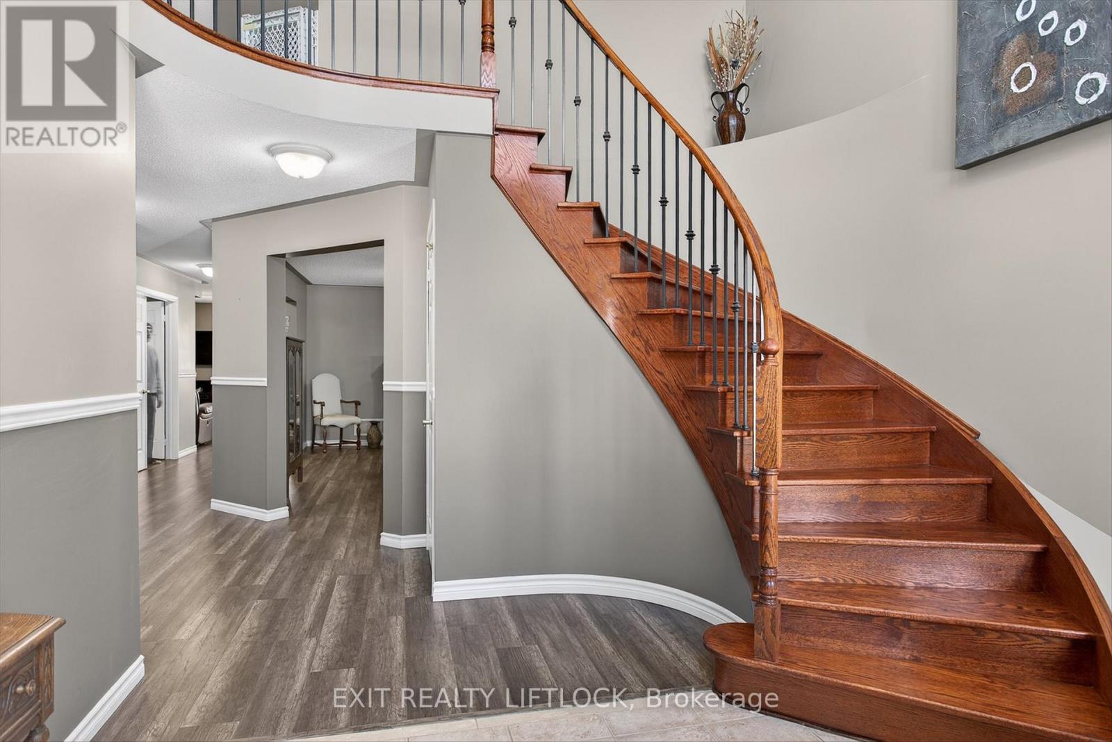 1403 Ireland Drive, Peterborough, Ontario  K9K 0A7 - Photo 4 - X12753516
