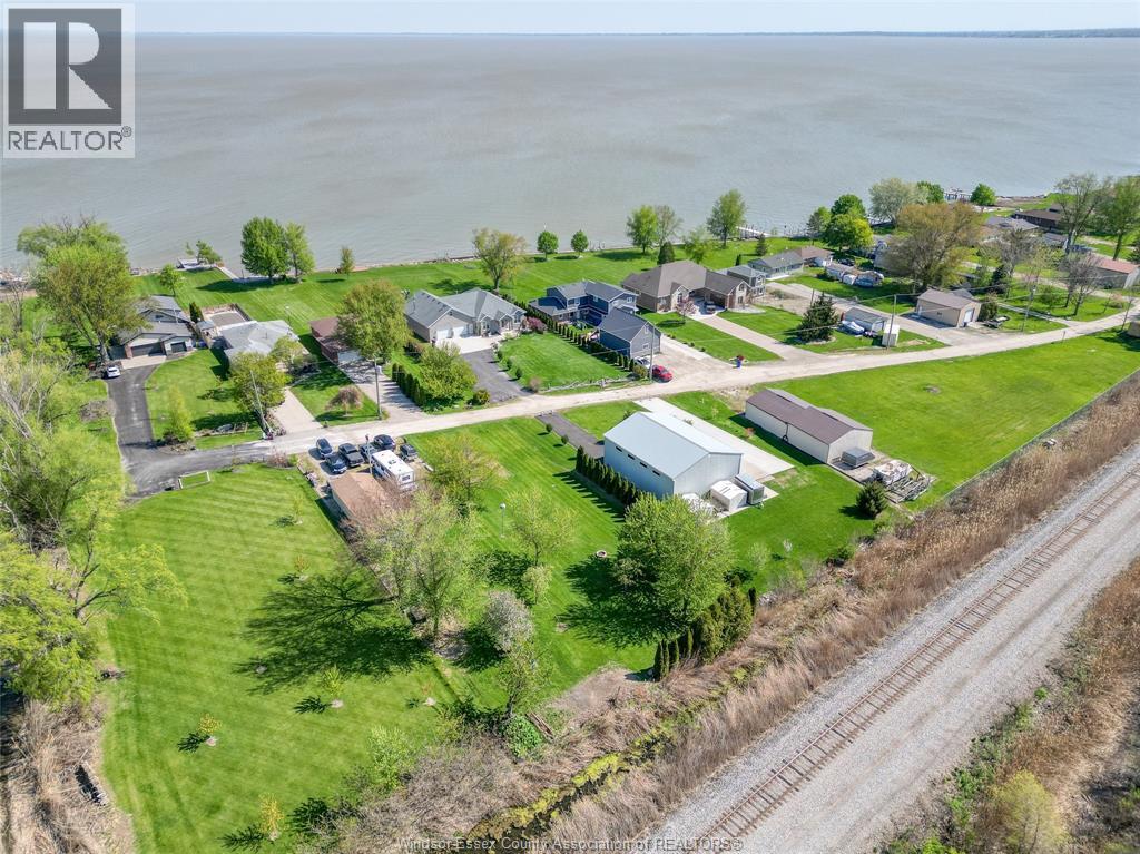 12333 Laforet Beach, Stoney Point, Ontario  N0R 1N0 - Photo 11 - 26010250