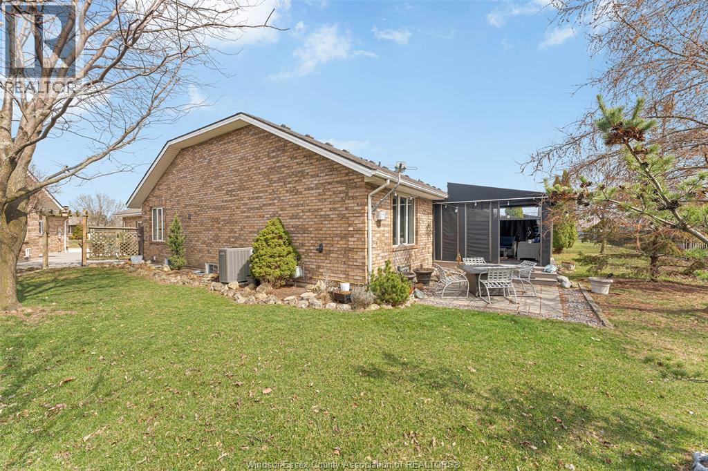 1305 Laurel Bay Court, Windsor, Ontario  N8P 1M9 - Photo 4 - 26010194
