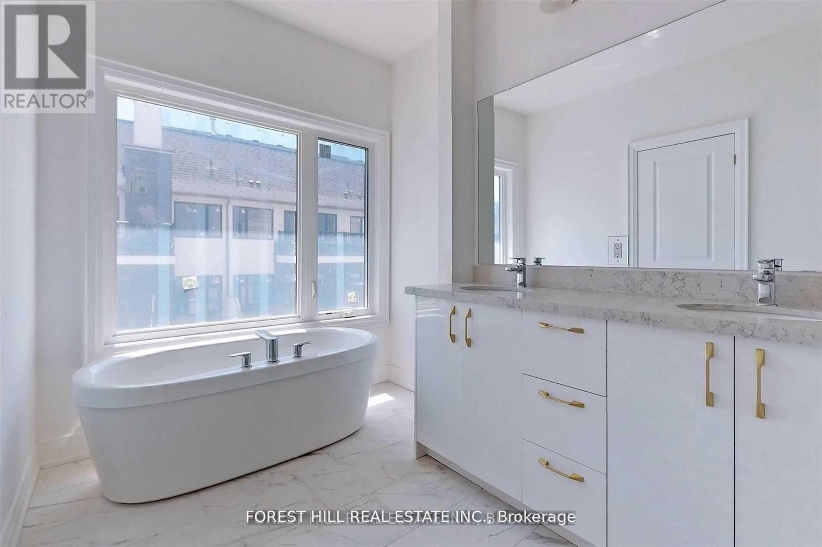 22 Banshee Lane, Richmond Hill, Ontario  L4E 1H3 - Photo 20 - N13090104