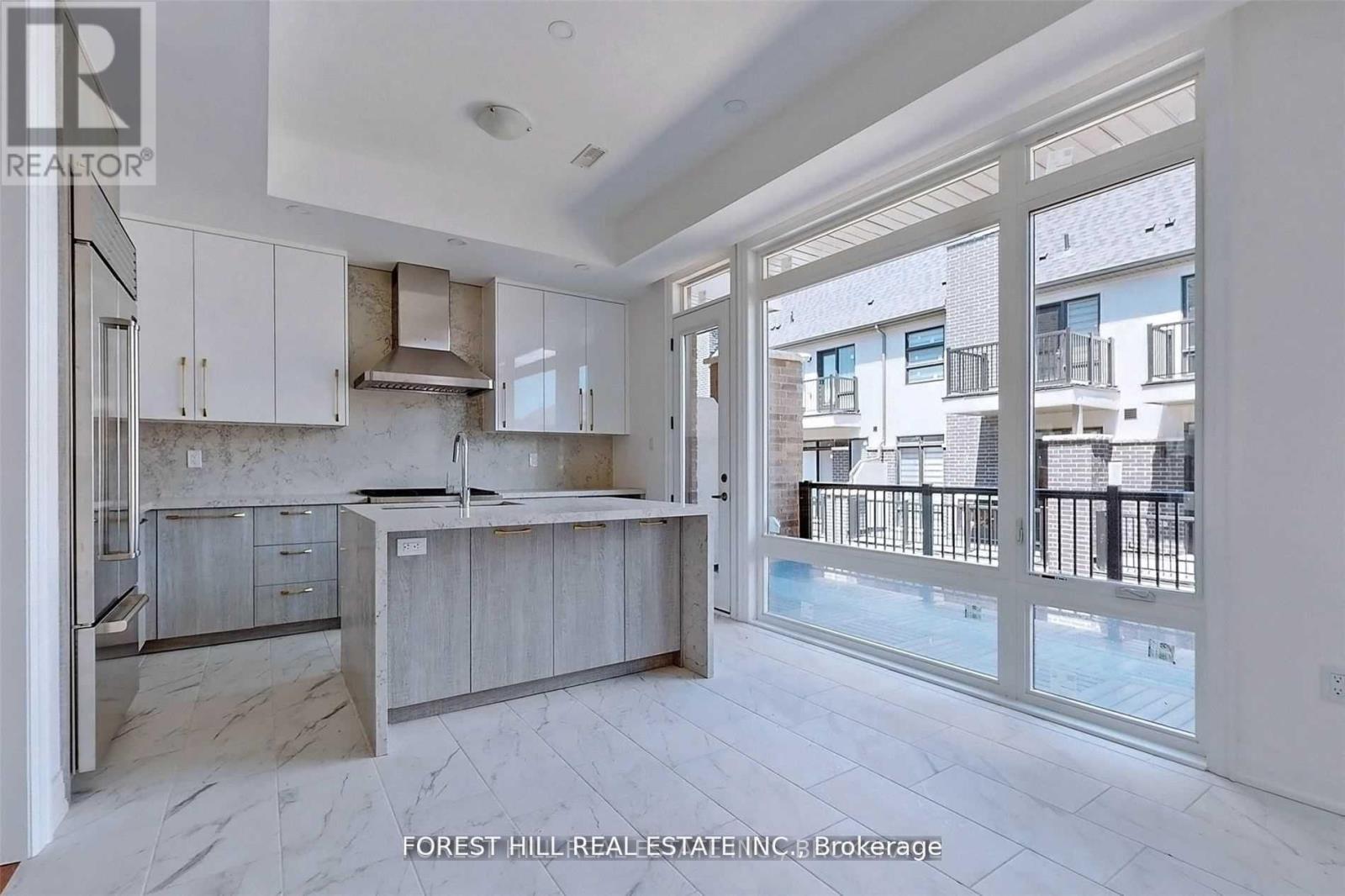 22 Banshee Lane, Richmond Hill, Ontario  L4E 1H3 - Photo 6 - N13090104
