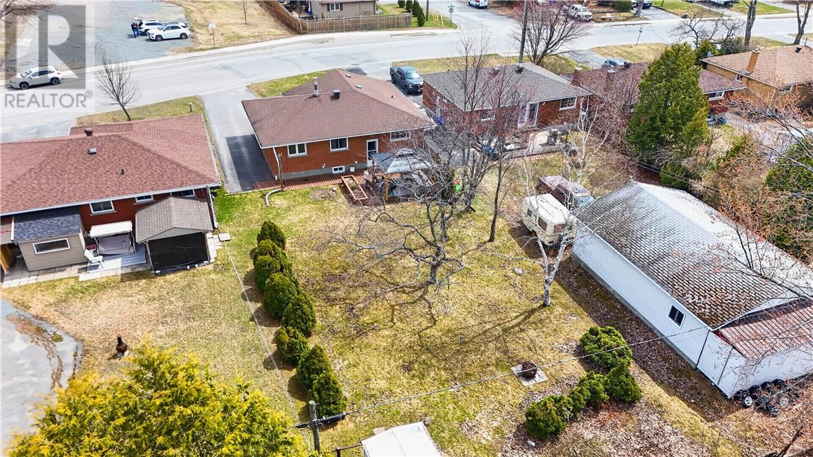 1561 Agincourt Avenue, Sudbury, Ontario  P3A 3J8 - Photo 4 - 2127545