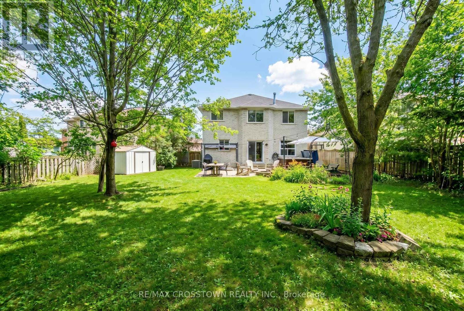 18 Stoneybrook Crescent, Barrie, Ontario  L4N 0A5 - Photo 2 - S13089984