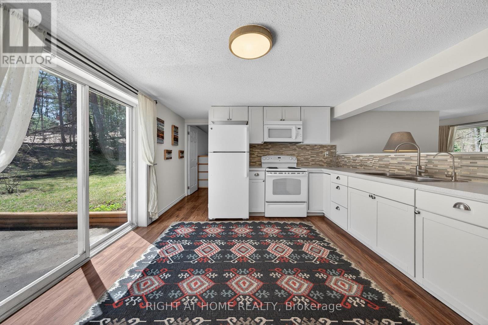703 Lafontaine Rd W. Route, Tiny, Ontario  L9M 0L6 - Photo 11 - S13090016