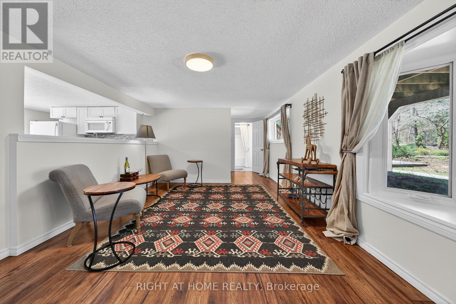 703 Lafontaine Rd W. Route, Tiny, Ontario  L9M 0L6 - Photo 13 - S13090016