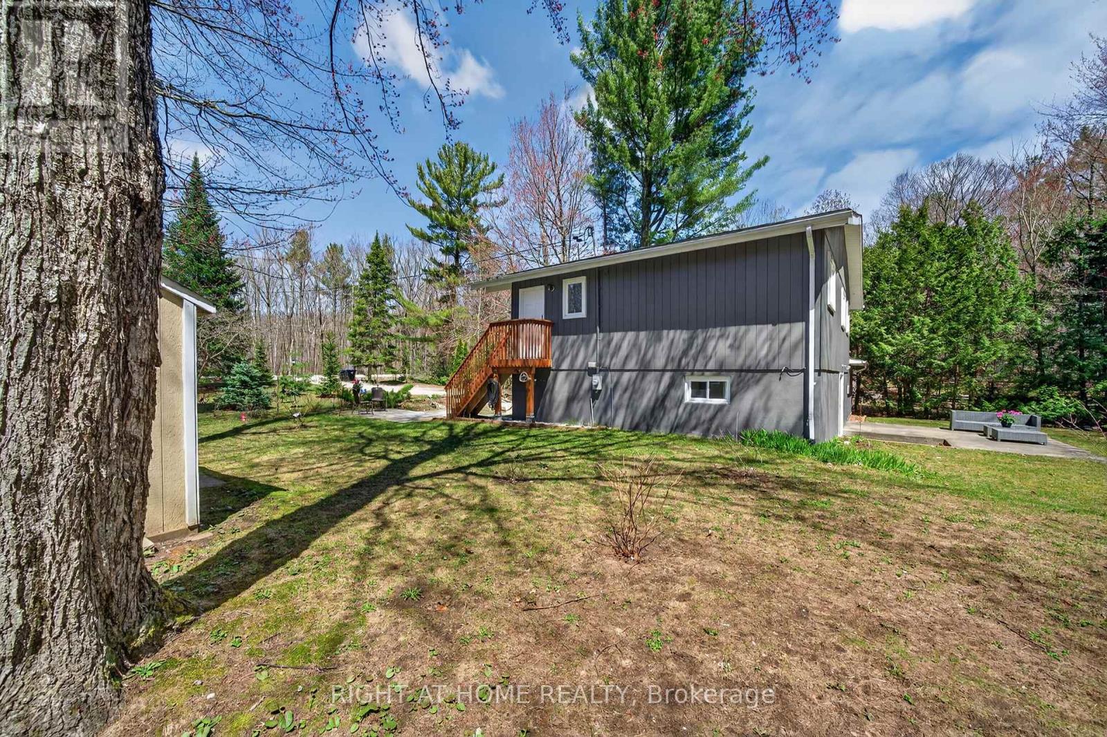 703 Lafontaine Rd W. Route, Tiny, Ontario  L9M 0L6 - Photo 25 - S13090016