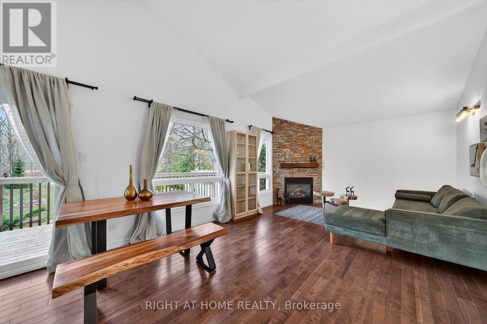 703 Lafontaine Rd W. Route, Tiny, Ontario  L9M 0L6 - Photo 5 - S13090016