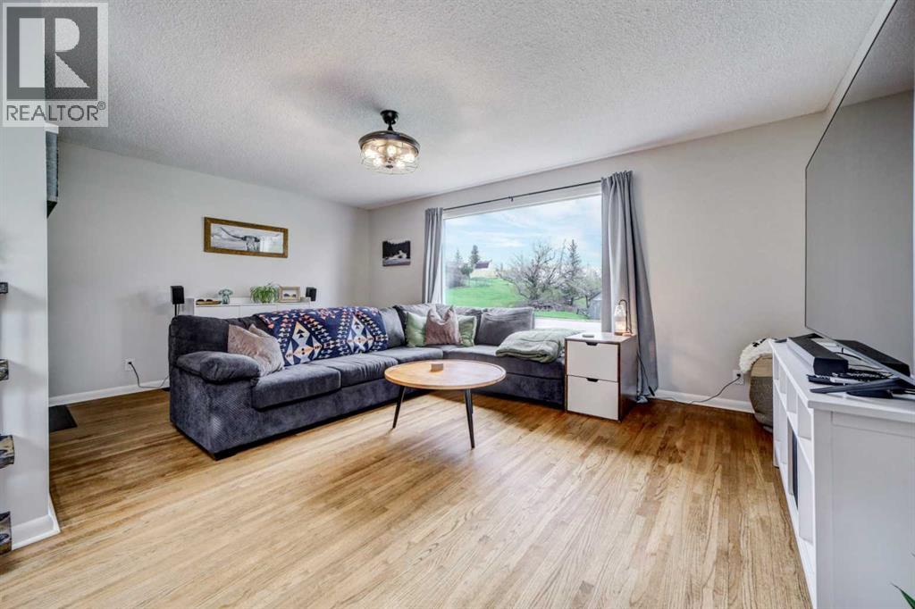 1166 Morden Avenue, Pincher Creek, Alberta  T0K 1W0 - Photo 8 - A2307355