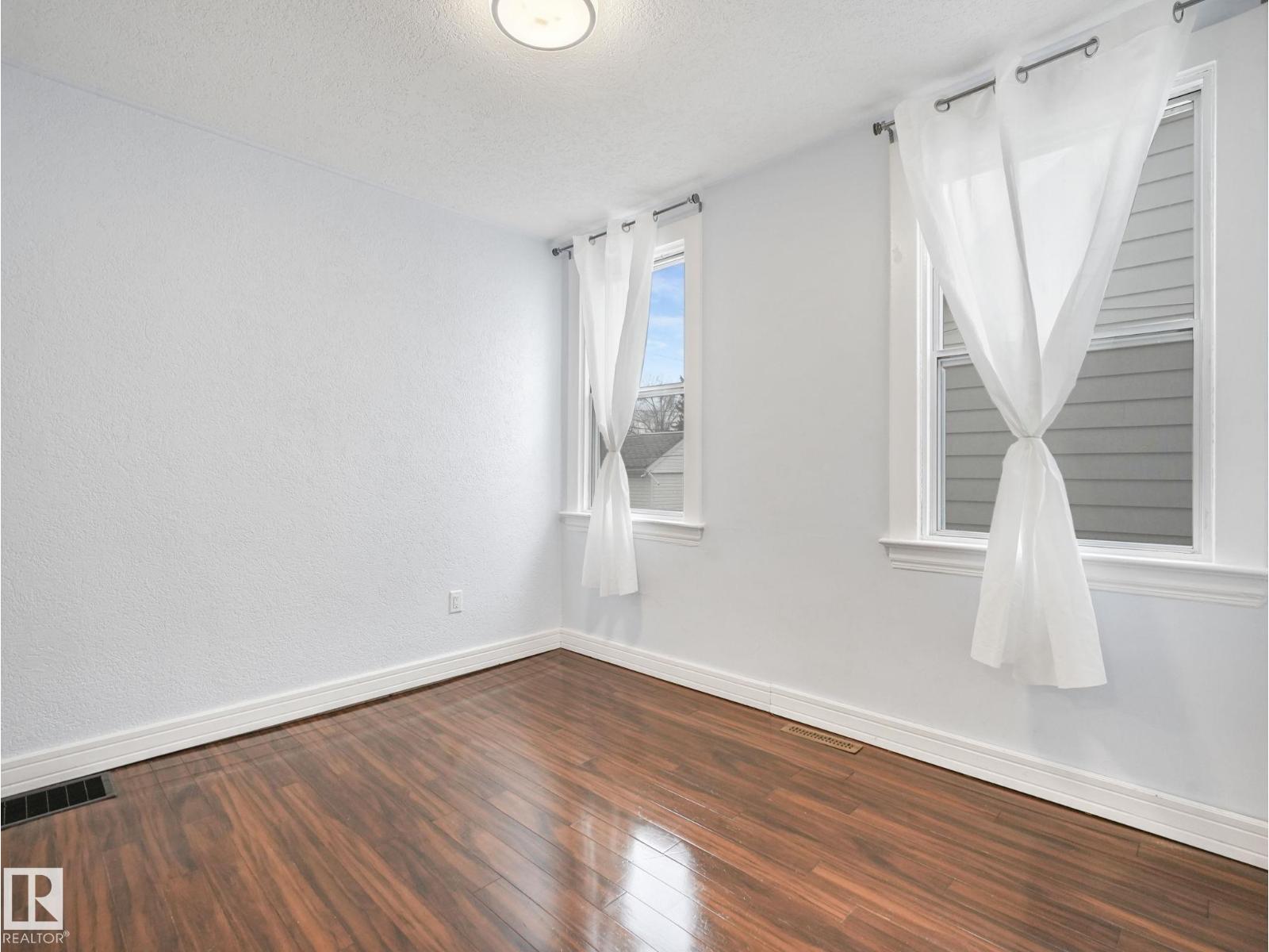 12141 96 St Nw, Edmonton, Alberta  T5G 1V9 - Photo 5 - E4482299