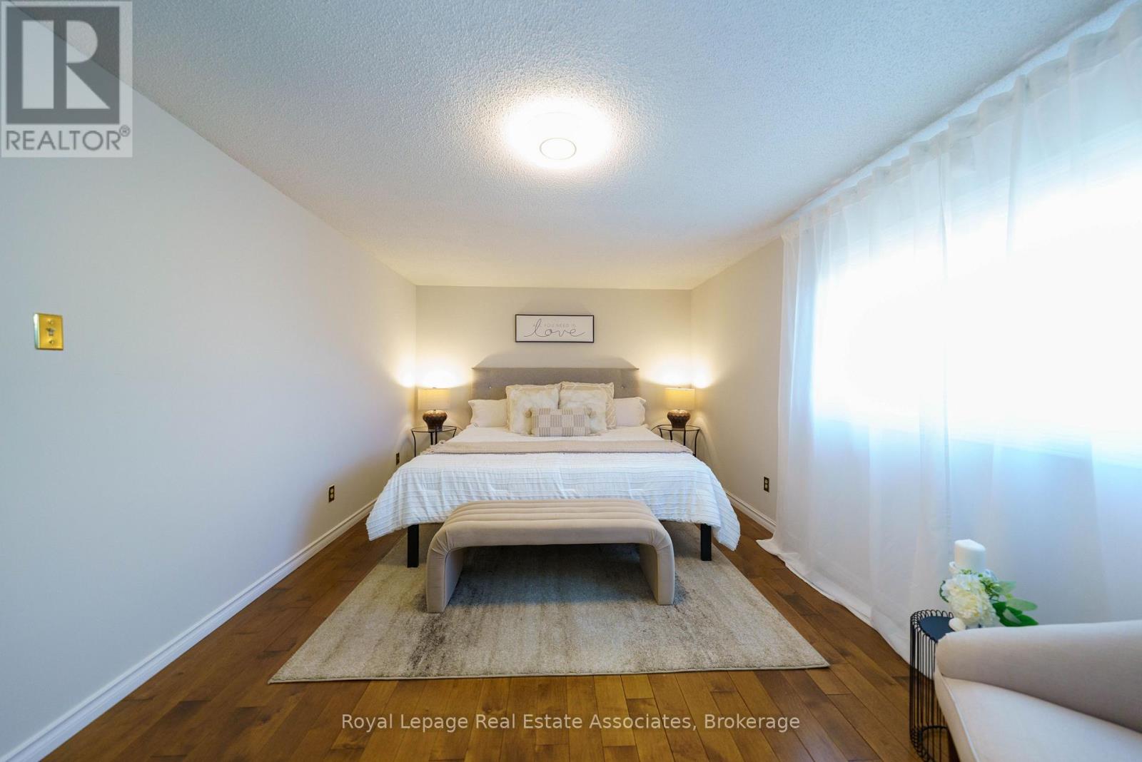 6763 Dolmage Court, Mississauga, Ontario  L5N 4V9 - Photo 11 - W13089966