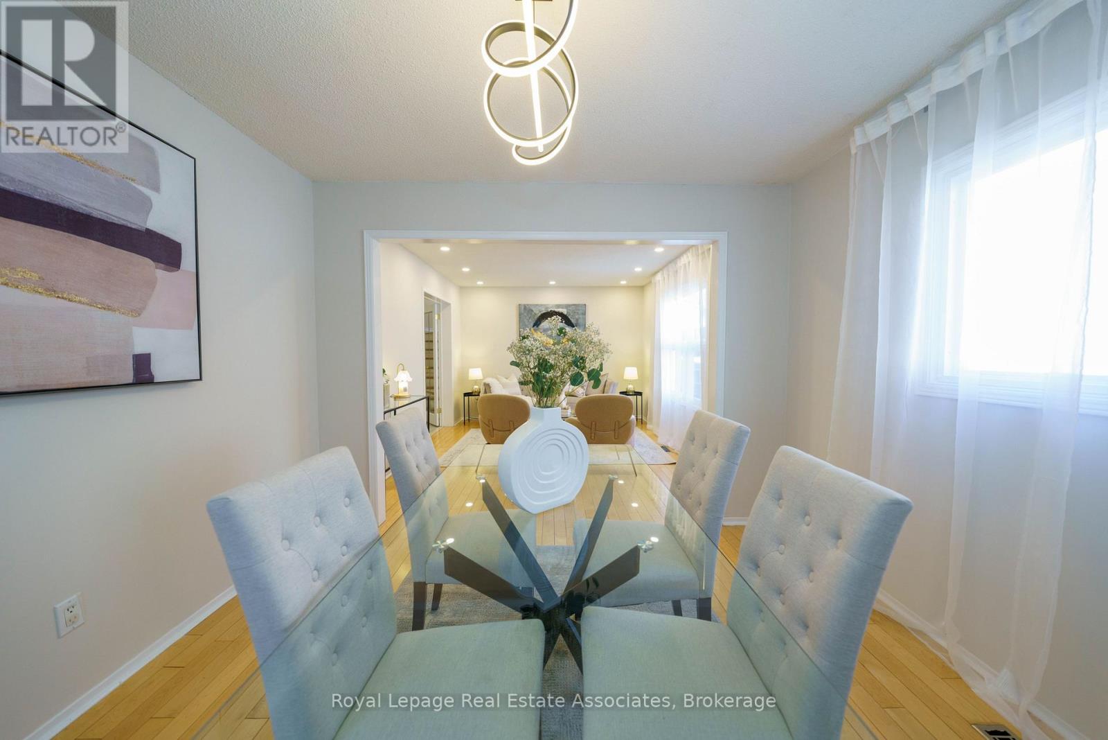 6763 Dolmage Court, Mississauga, Ontario  L5N 4V9 - Photo 6 - W13089966
