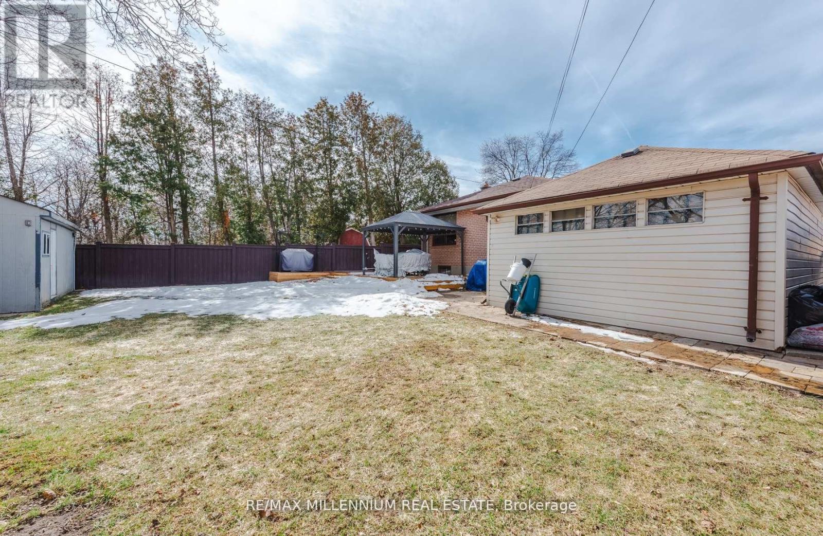 13 Cumberland Drive, Brampton, Ontario  L6V 1W5 - Photo 43 - W13090006