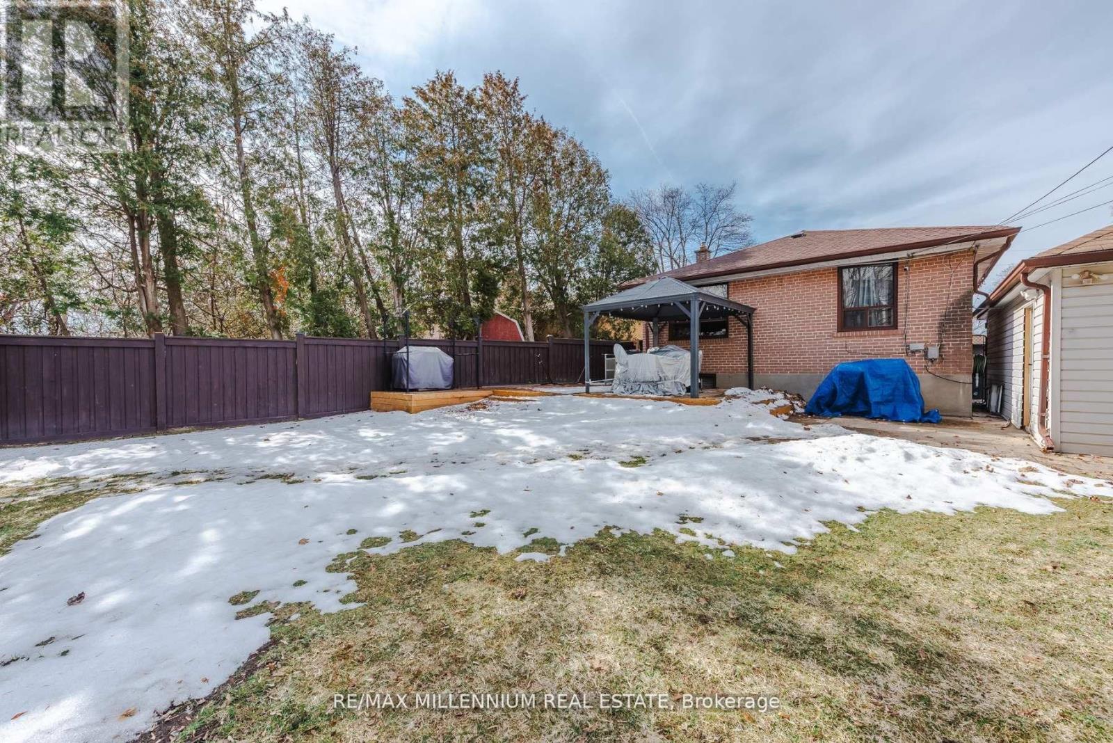 13 Cumberland Drive, Brampton, Ontario  L6V 1W5 - Photo 45 - W13090006