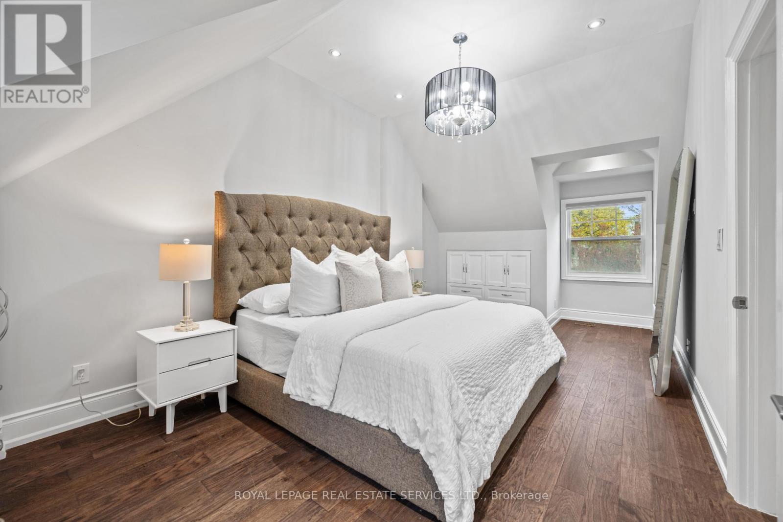 10 Glenellen Drive W, Toronto, Ontario  M8Y 2H3 - Photo 17 - W13090024