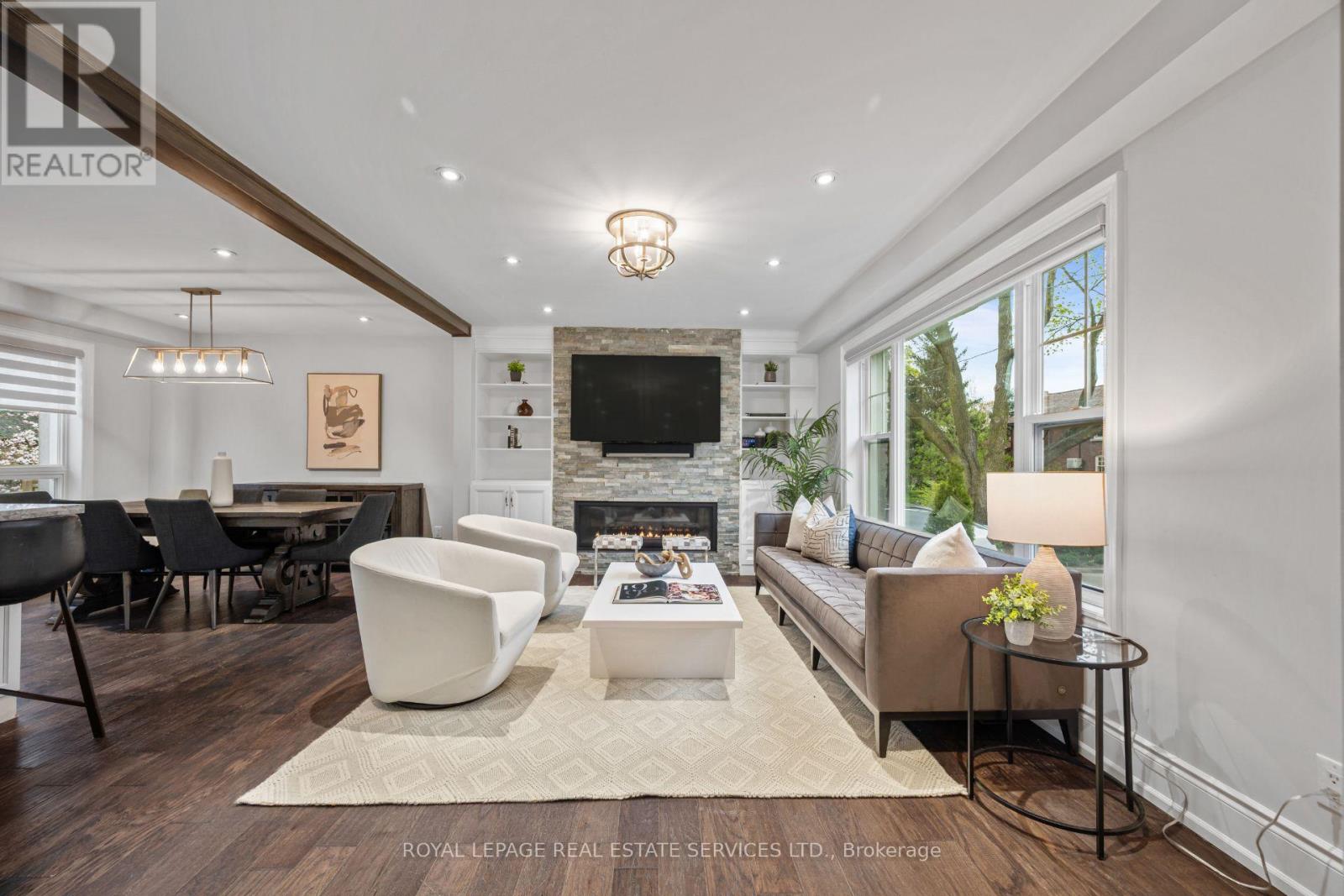 10 Glenellen Drive W, Toronto, Ontario  M8Y 2H3 - Photo 2 - W13090024