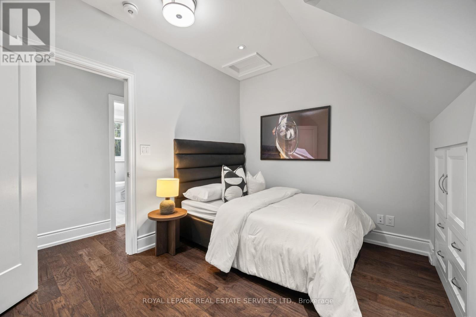 10 Glenellen Drive W, Toronto, Ontario  M8Y 2H3 - Photo 21 - W13090024