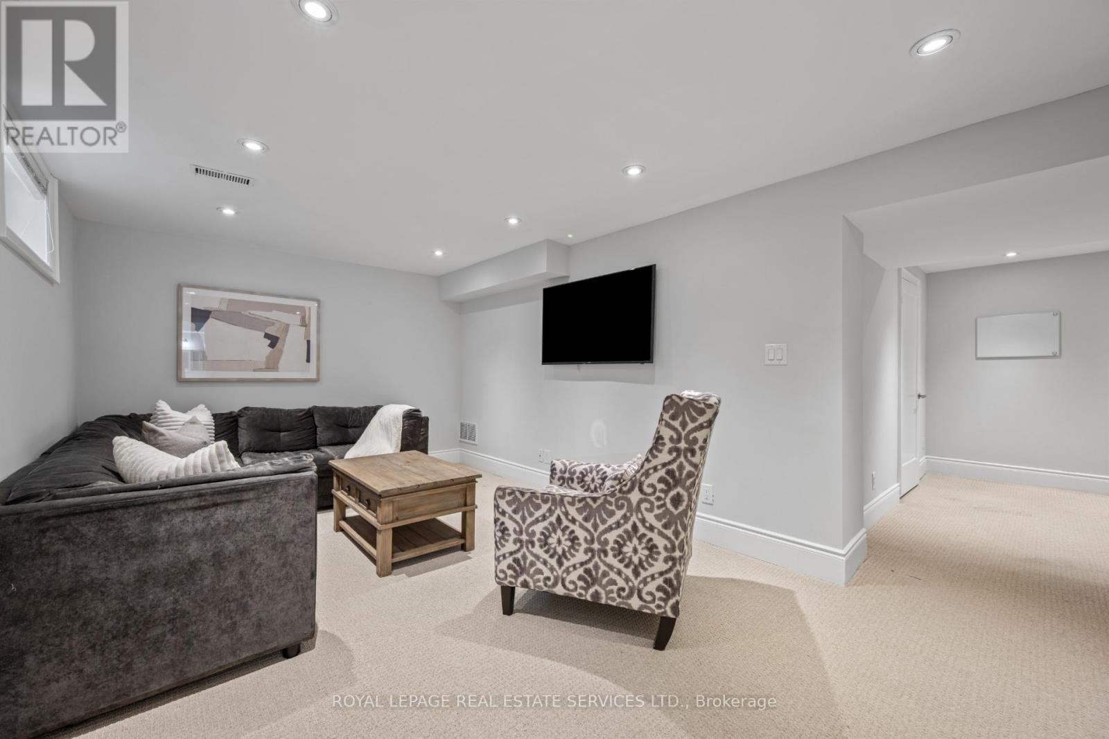 10 Glenellen Drive W, Toronto, Ontario  M8Y 2H3 - Photo 25 - W13090024