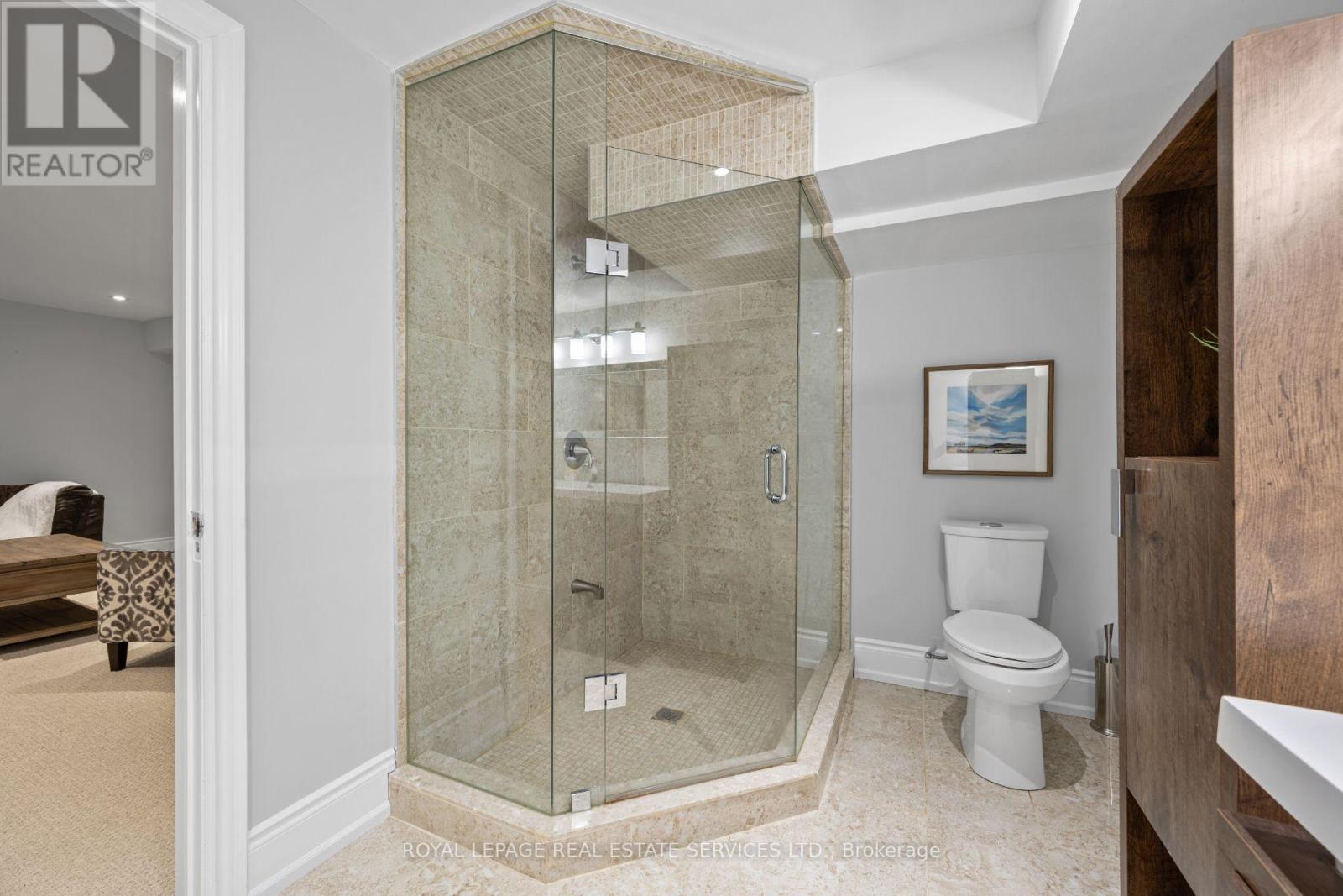 10 Glenellen Drive W, Toronto, Ontario  M8Y 2H3 - Photo 28 - W13090024