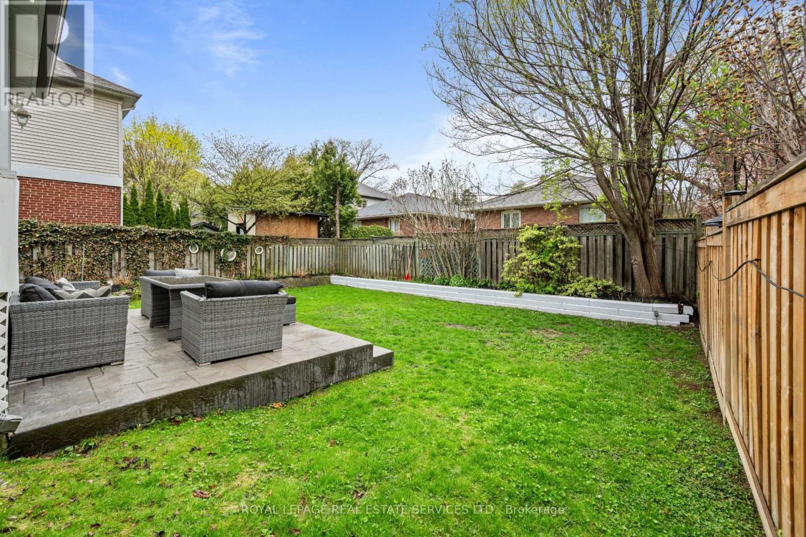 10 Glenellen Drive W, Toronto, Ontario  M8Y 2H3 - Photo 30 - W13090024