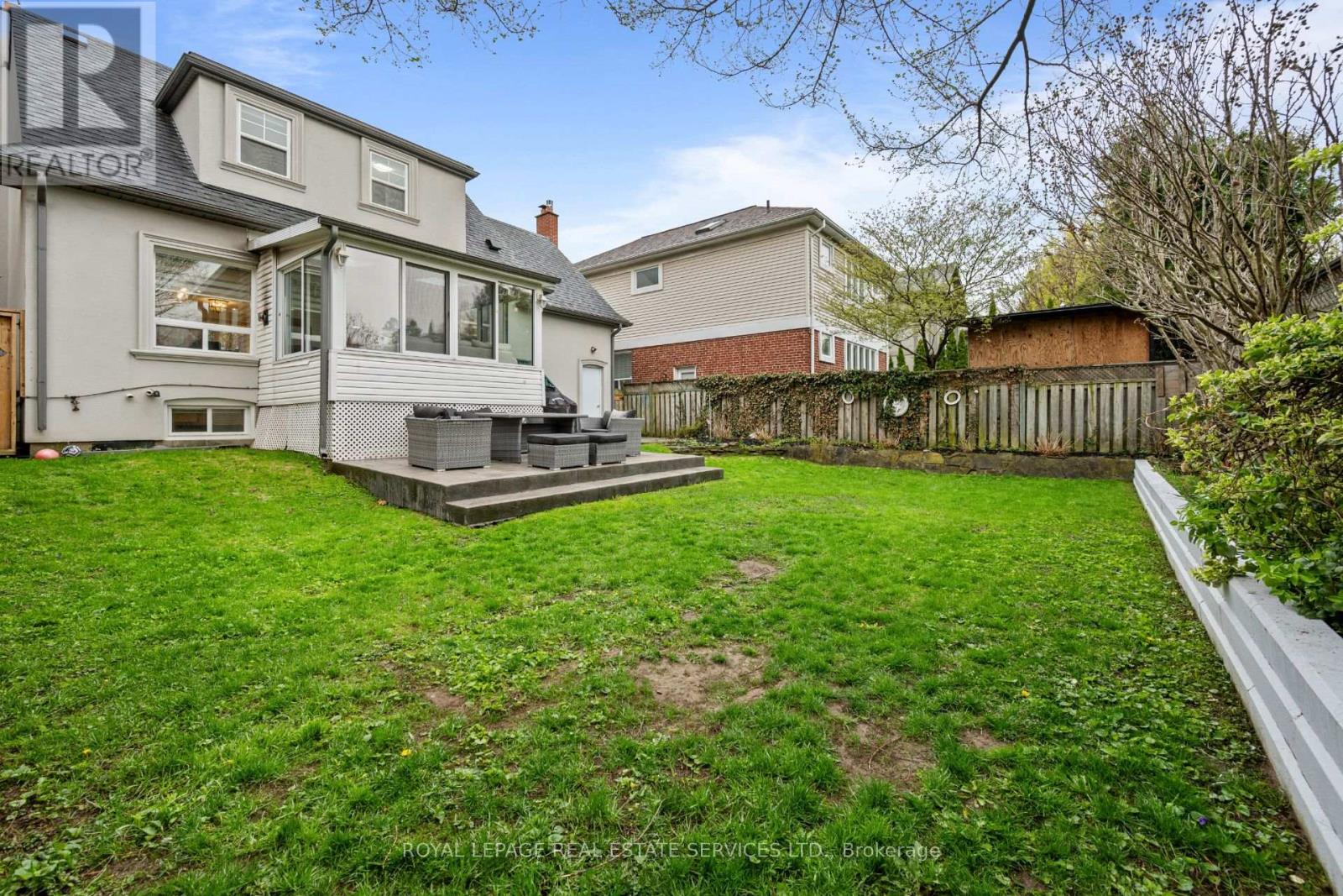 10 Glenellen Drive W, Toronto, Ontario  M8Y 2H3 - Photo 33 - W13090024
