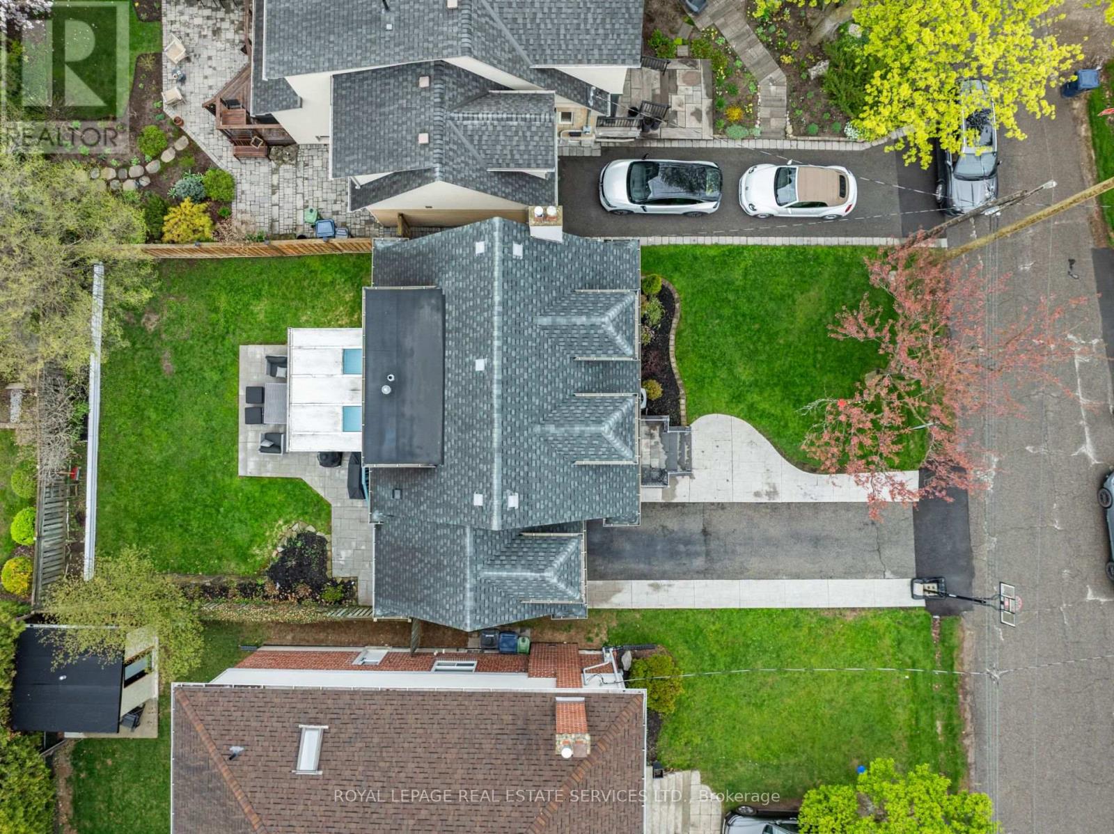 10 Glenellen Drive W, Toronto, Ontario  M8Y 2H3 - Photo 34 - W13090024