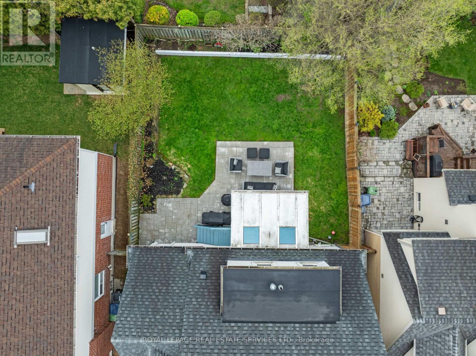 10 Glenellen Drive W, Toronto, Ontario  M8Y 2H3 - Photo 35 - W13090024