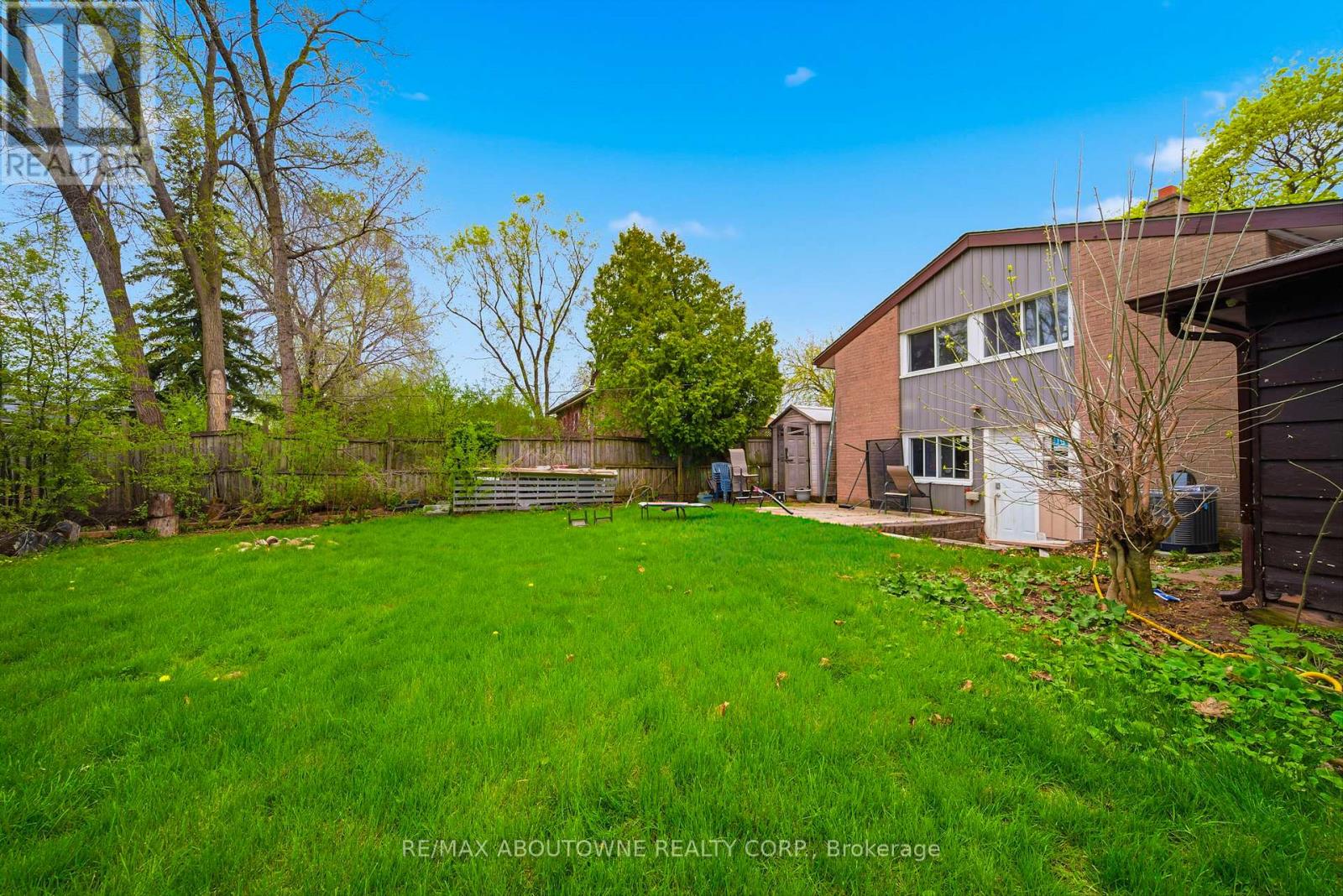 471 Seabourne Drive, Oakville, Ontario  L6L 4E9 - Photo 29 - W13090028