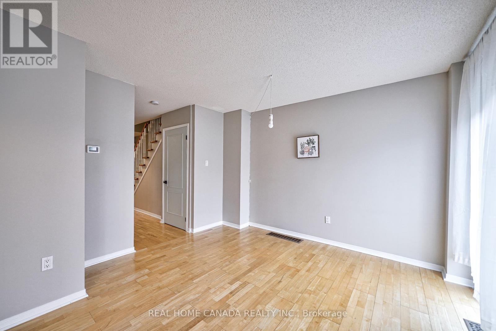 540 Bluesky Crescent, Mississauga, Ontario  L5R 2S2 - Photo 18 - W13090078