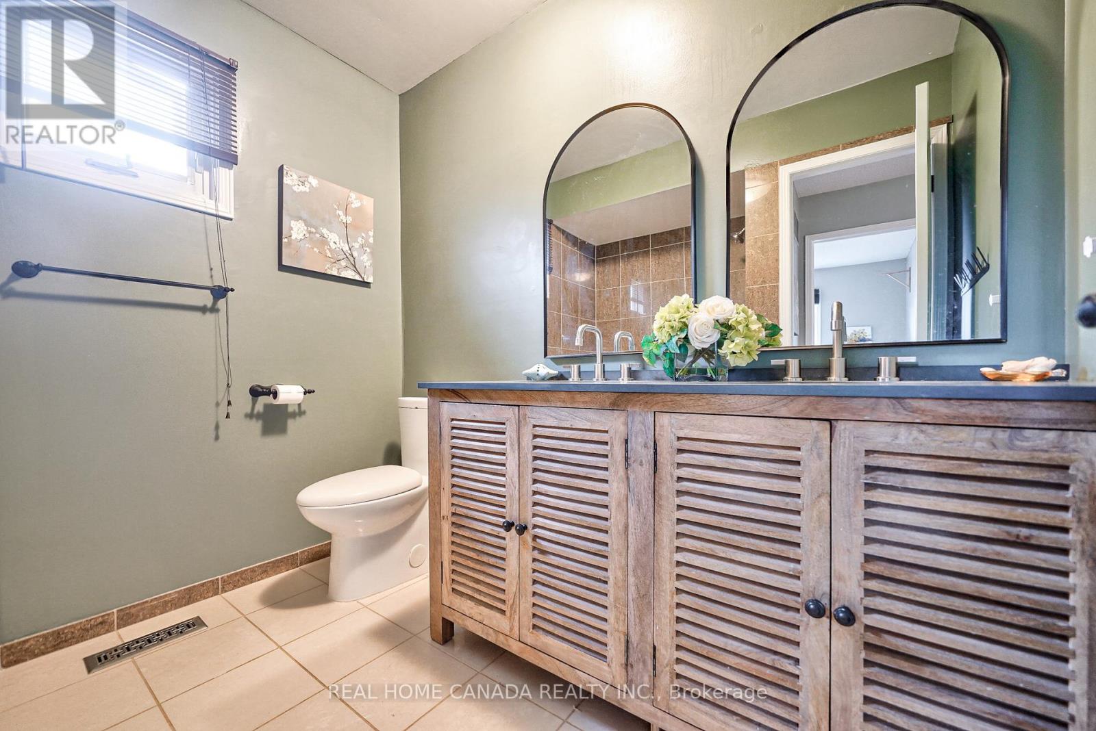 540 Bluesky Crescent, Mississauga, Ontario  L5R 2S2 - Photo 29 - W13090078