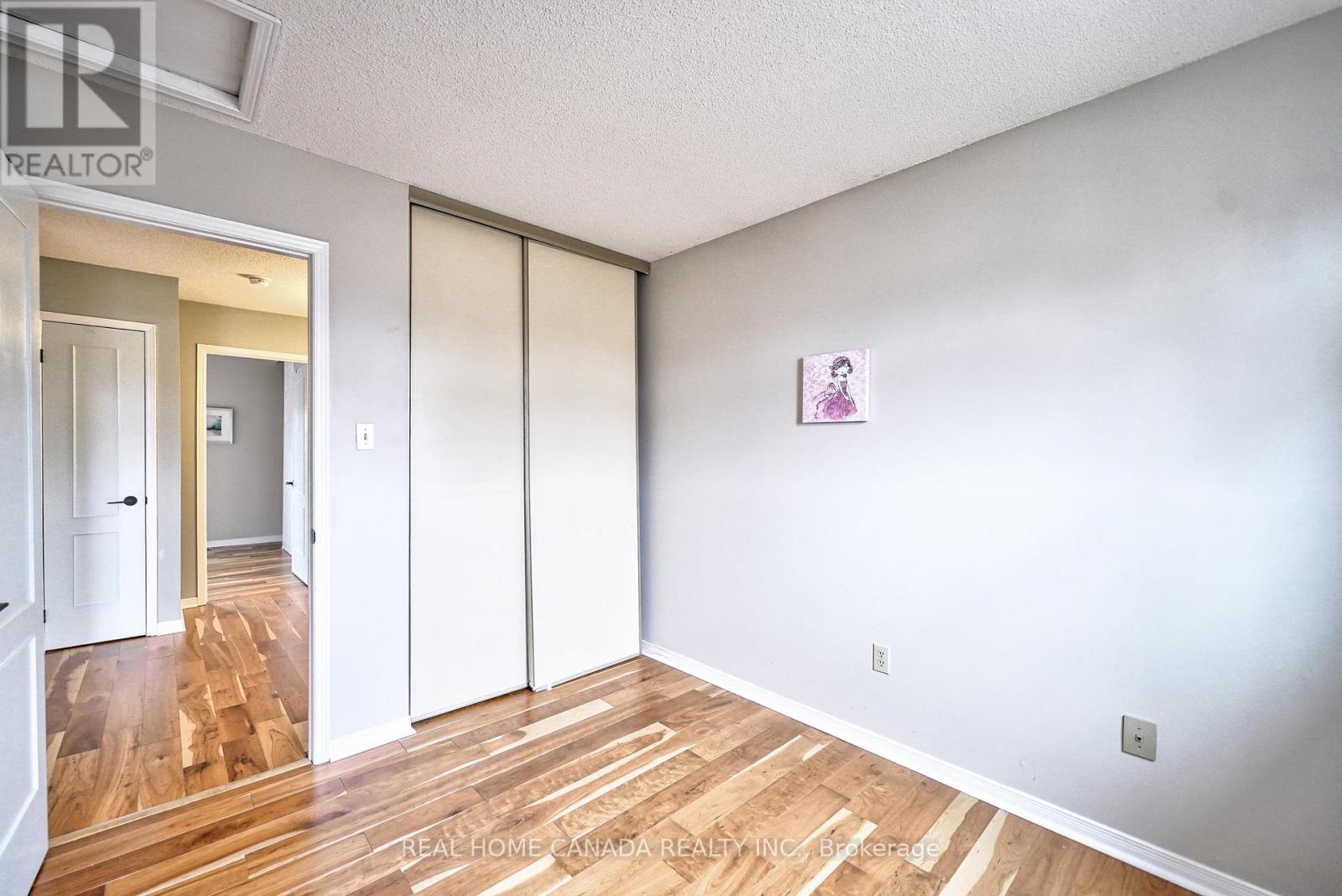540 Bluesky Crescent, Mississauga, Ontario  L5R 2S2 - Photo 34 - W13090078