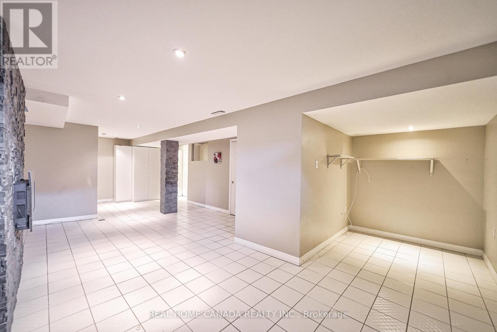 540 Bluesky Crescent, Mississauga, Ontario  L5R 2S2 - Photo 40 - W13090078