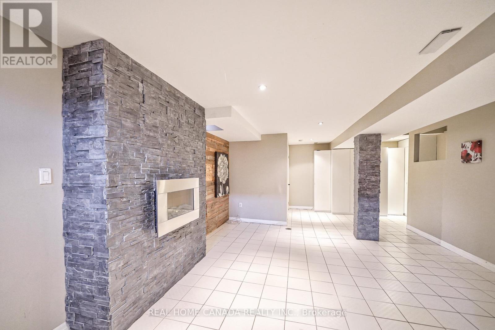 540 Bluesky Crescent, Mississauga, Ontario  L5R 2S2 - Photo 41 - W13090078