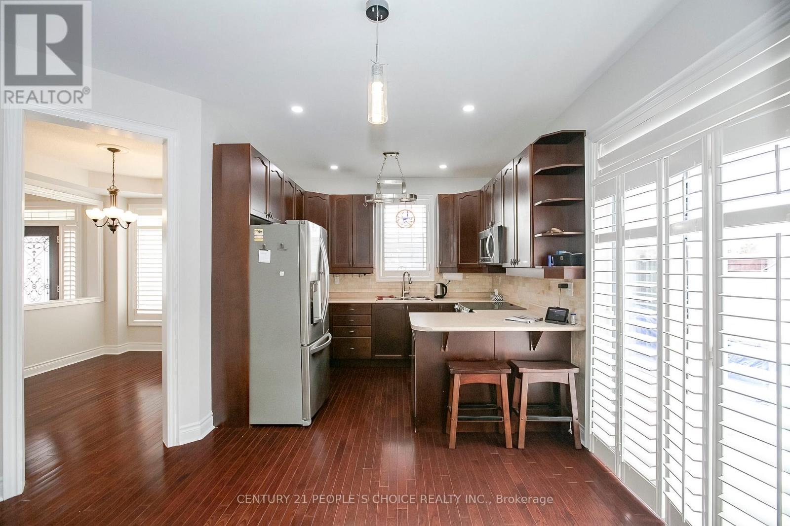 33 Accent Circle, Brampton, Ontario  L7A 0L3 - Photo 15 - W13090086