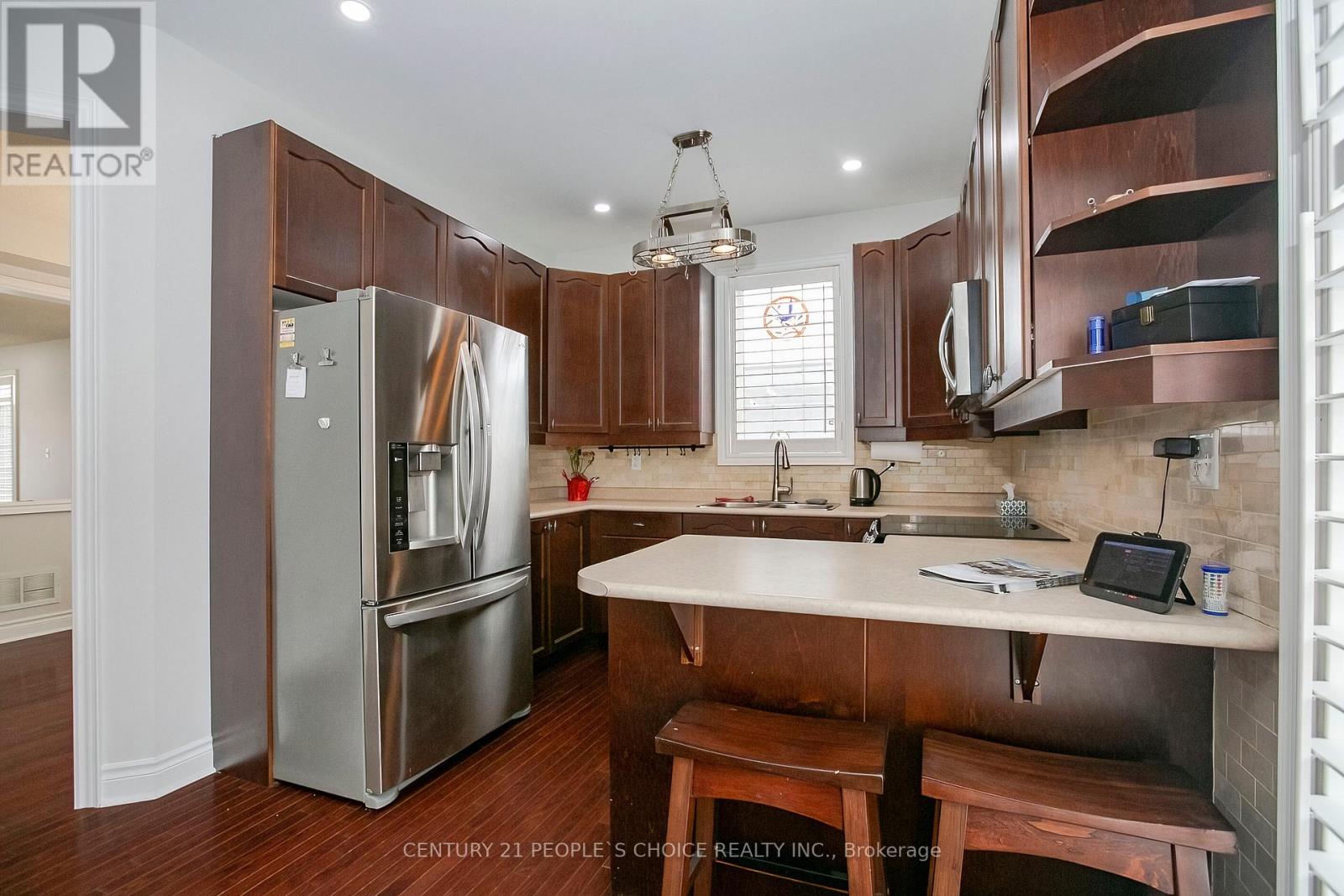 33 Accent Circle, Brampton, Ontario  L7A 0L3 - Photo 17 - W13090086