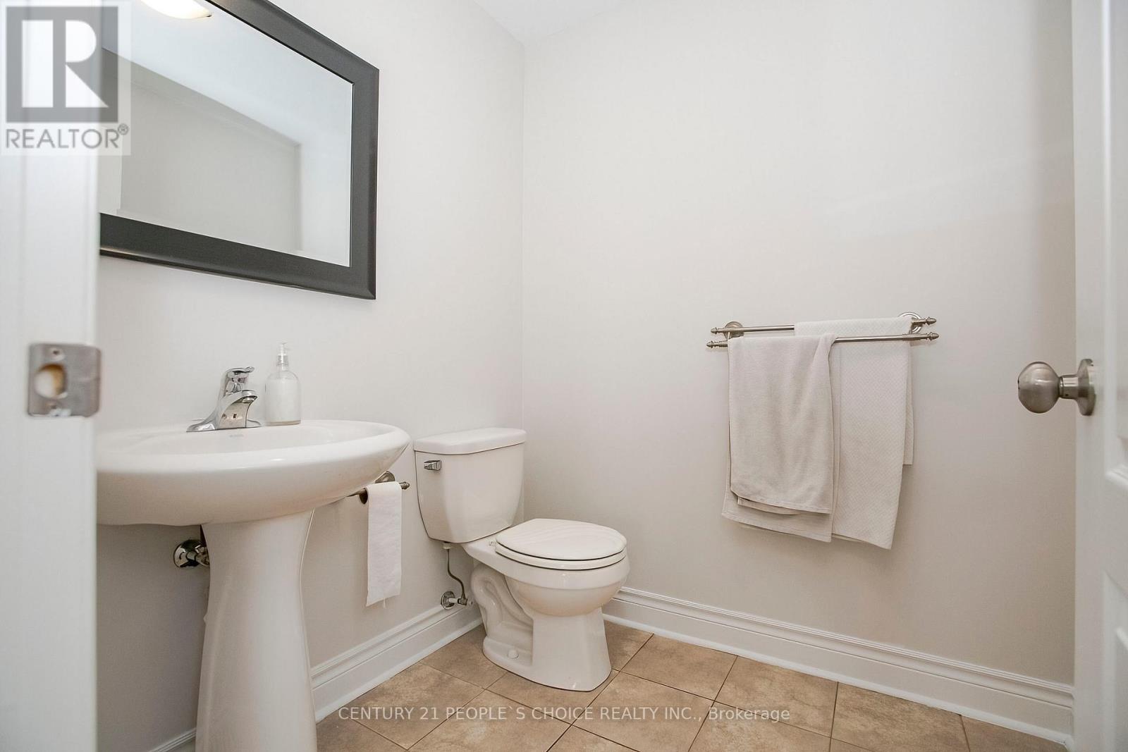 33 Accent Circle, Brampton, Ontario  L7A 0L3 - Photo 22 - W13090086