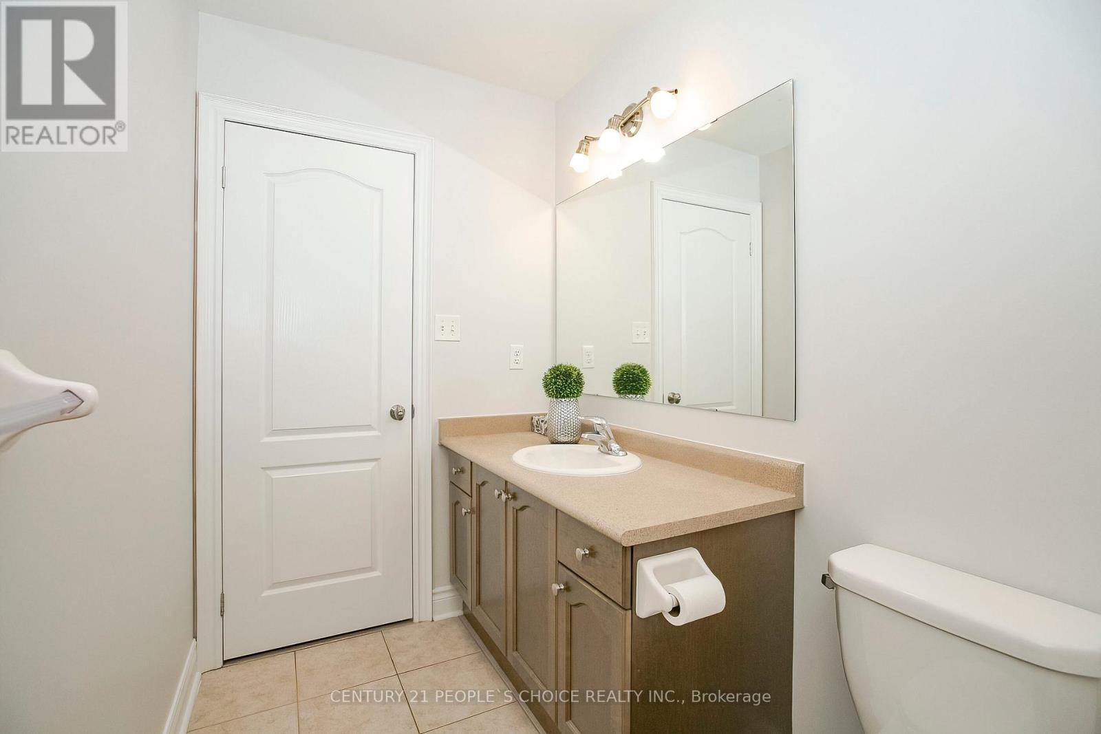 33 Accent Circle, Brampton, Ontario  L7A 0L3 - Photo 31 - W13090086