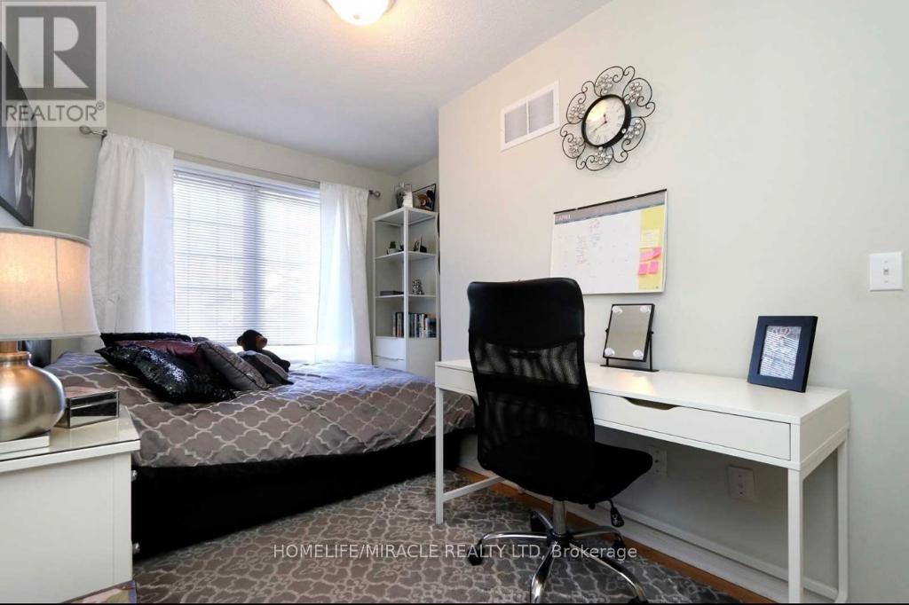 29 Denison Avenue, Brampton, Ontario  L6X 0H2 - Photo 7 - W13090098