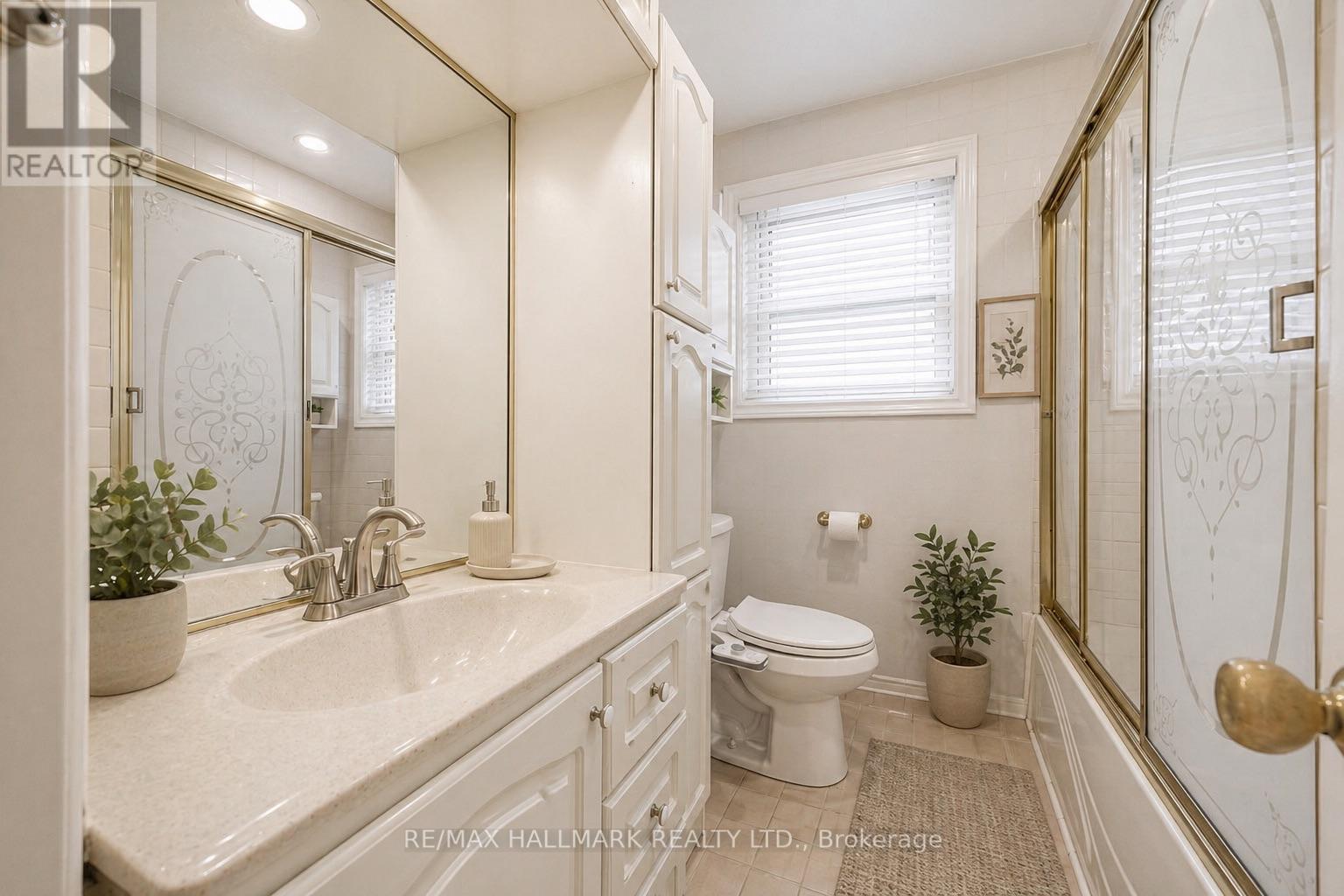Main - 2112 Truscott Drive, Mississauga, Ontario  L5J 2A6 - Photo 11 - W13090138