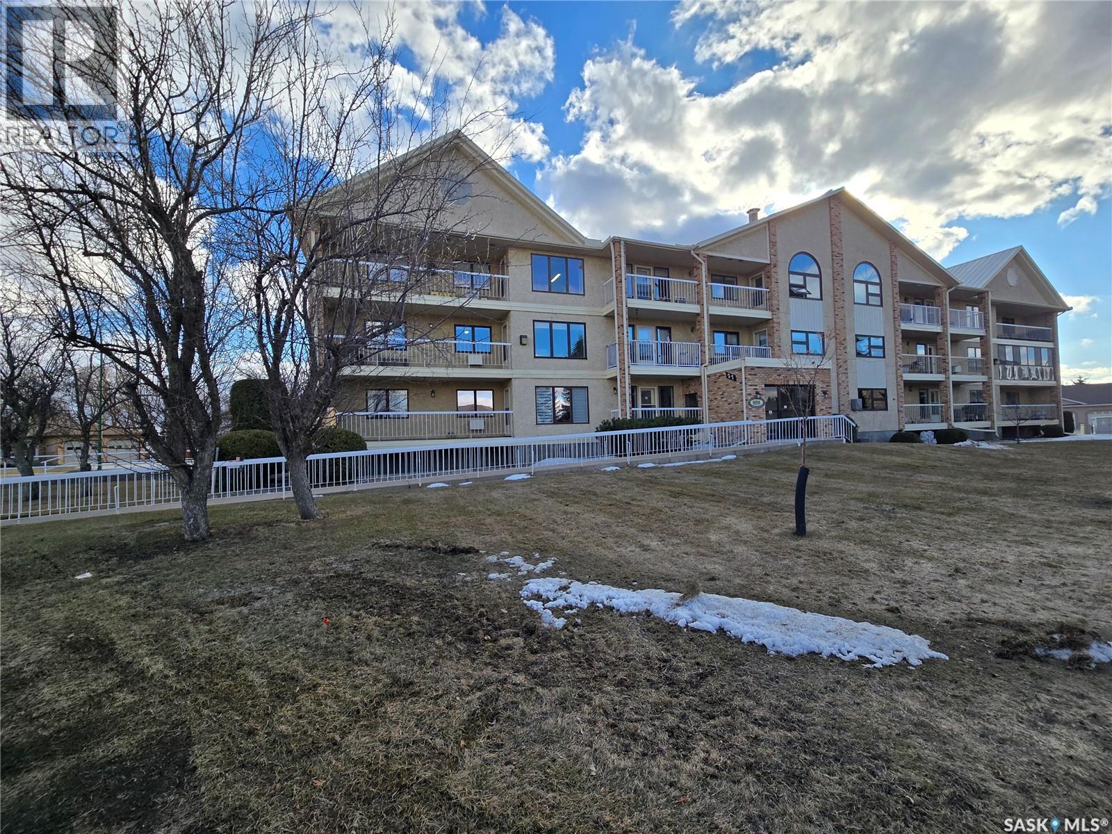 103 27 Erichsen PLACE, Yorkton, Saskatchewan