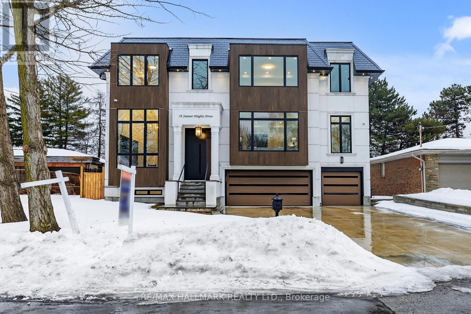 58 SUMNER HEIGHTS DRIVE, Toronto, Ontario