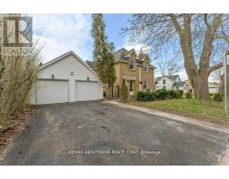 1 COLLEGE STREET, Kingston, Ontario