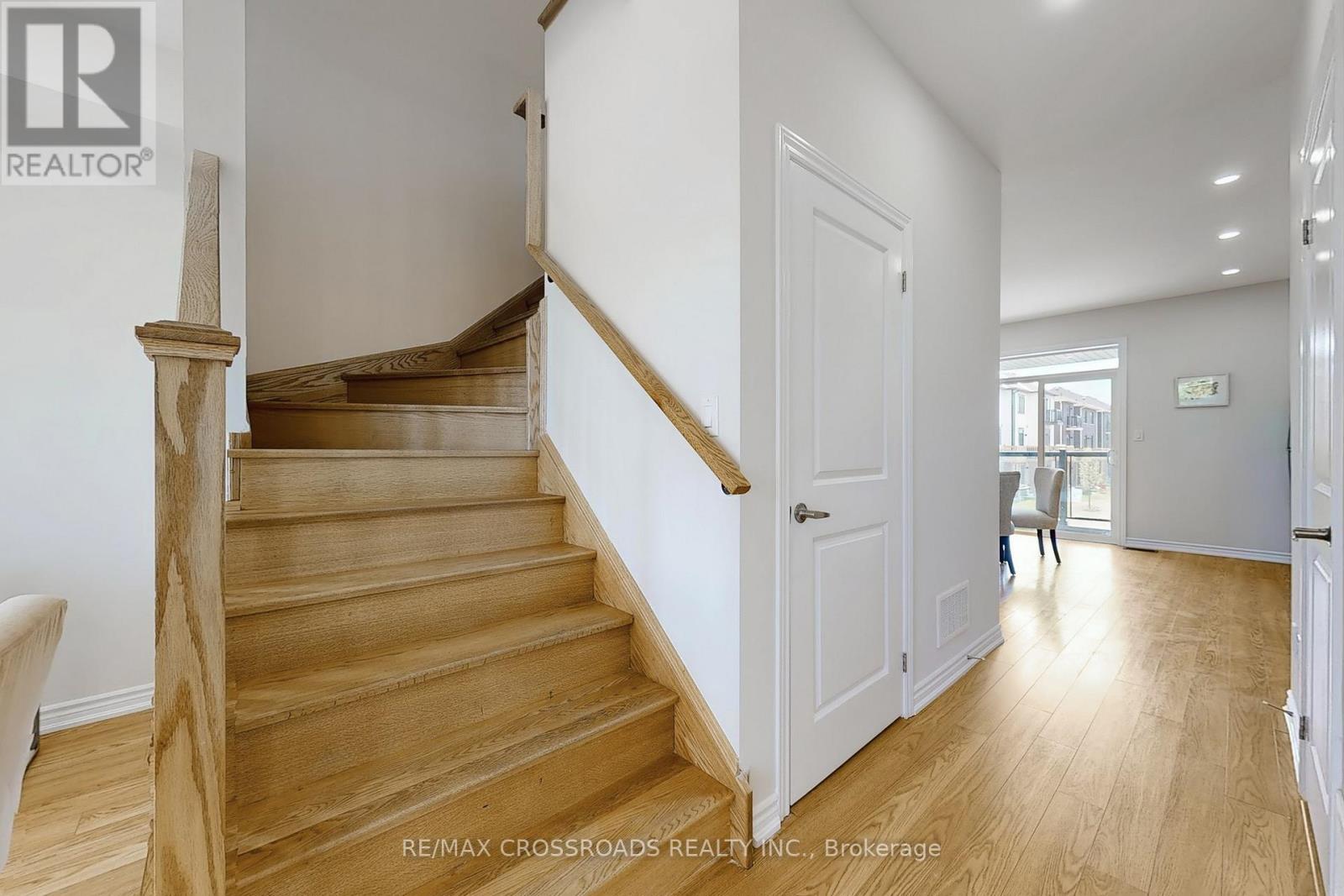 384 Okanagan Path, Oshawa, Ontario  L1H 0B1 - Photo 17 - E13010716