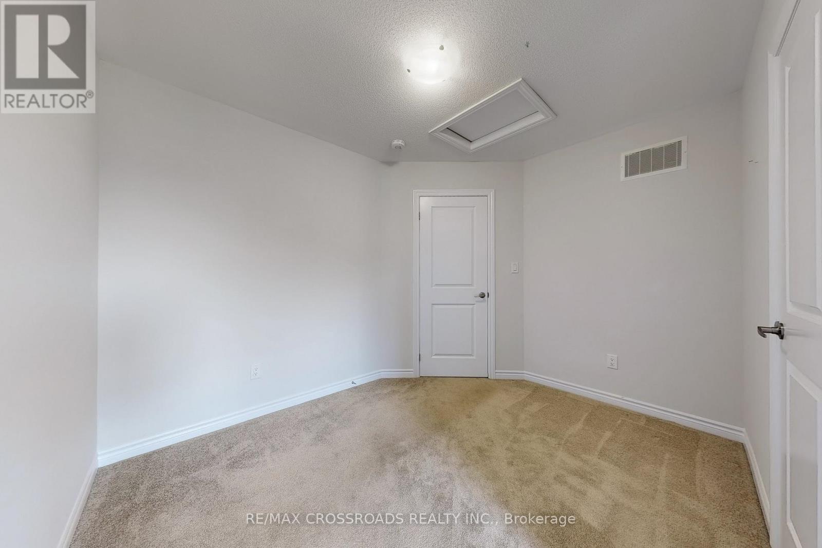 384 Okanagan Path, Oshawa, Ontario  L1H 0B1 - Photo 28 - E13010716